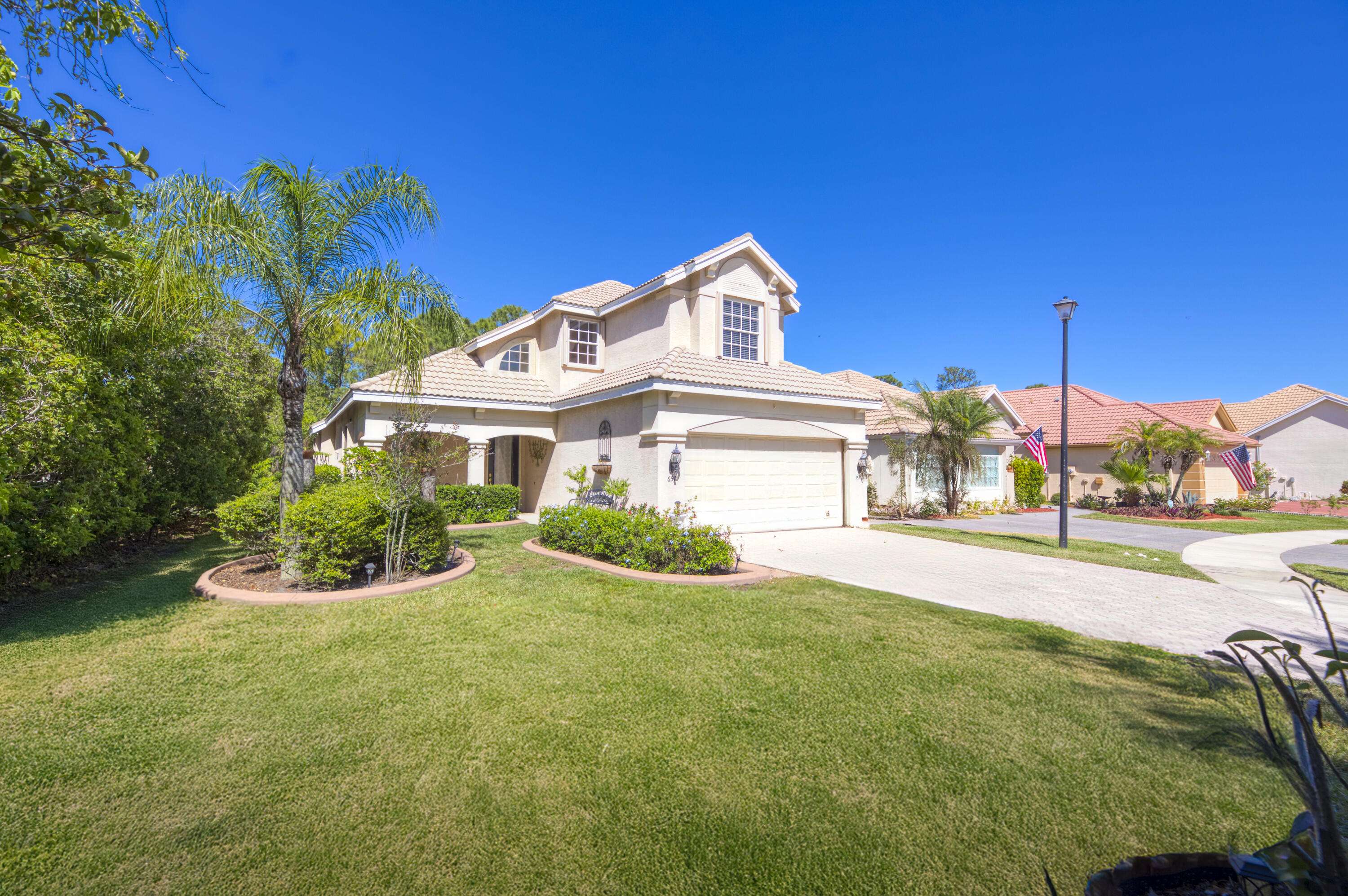 Port Saint Lucie, FL 34986,657 SW Munjack CV