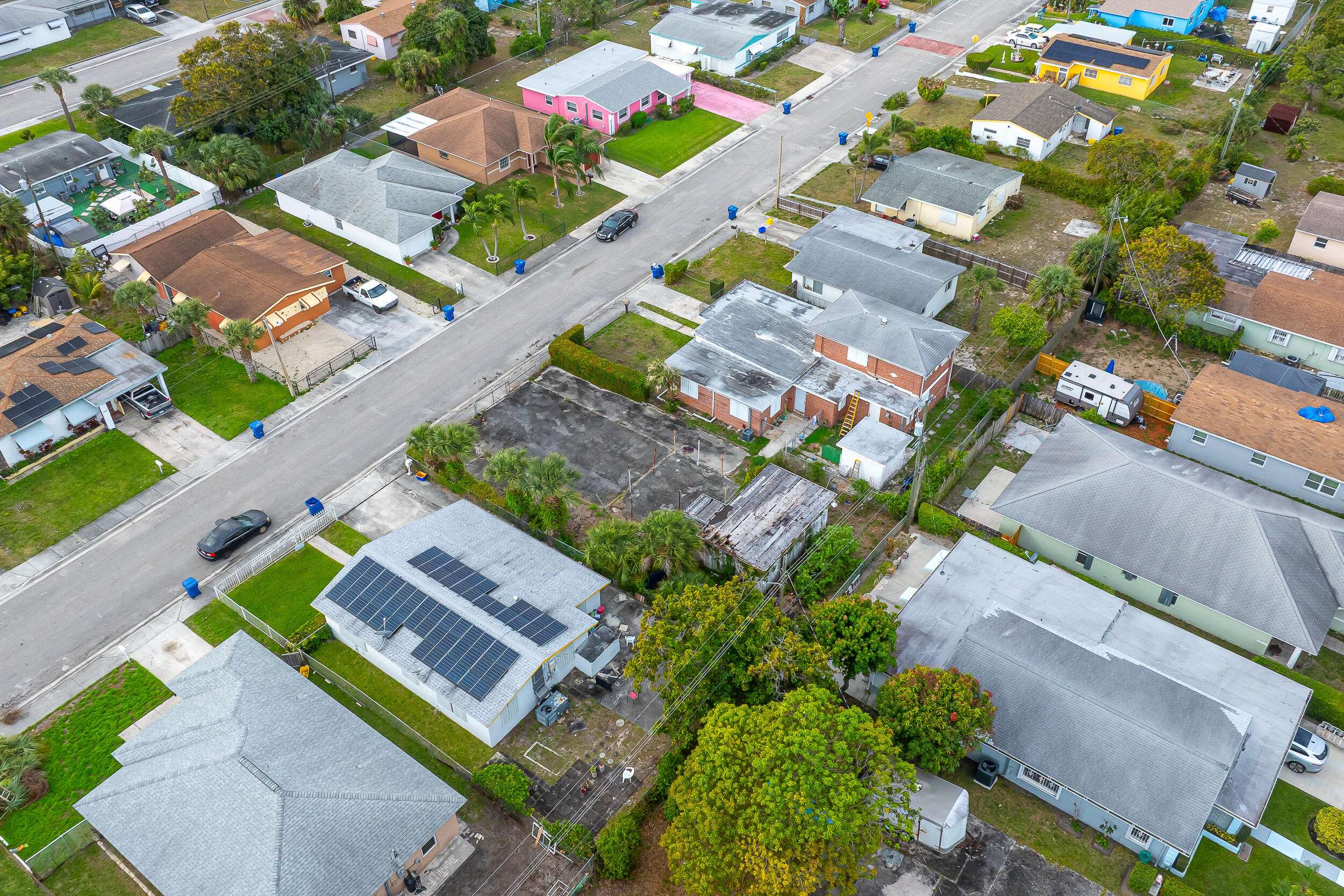 Riviera Beach, FL 33404,W W 3rd ST