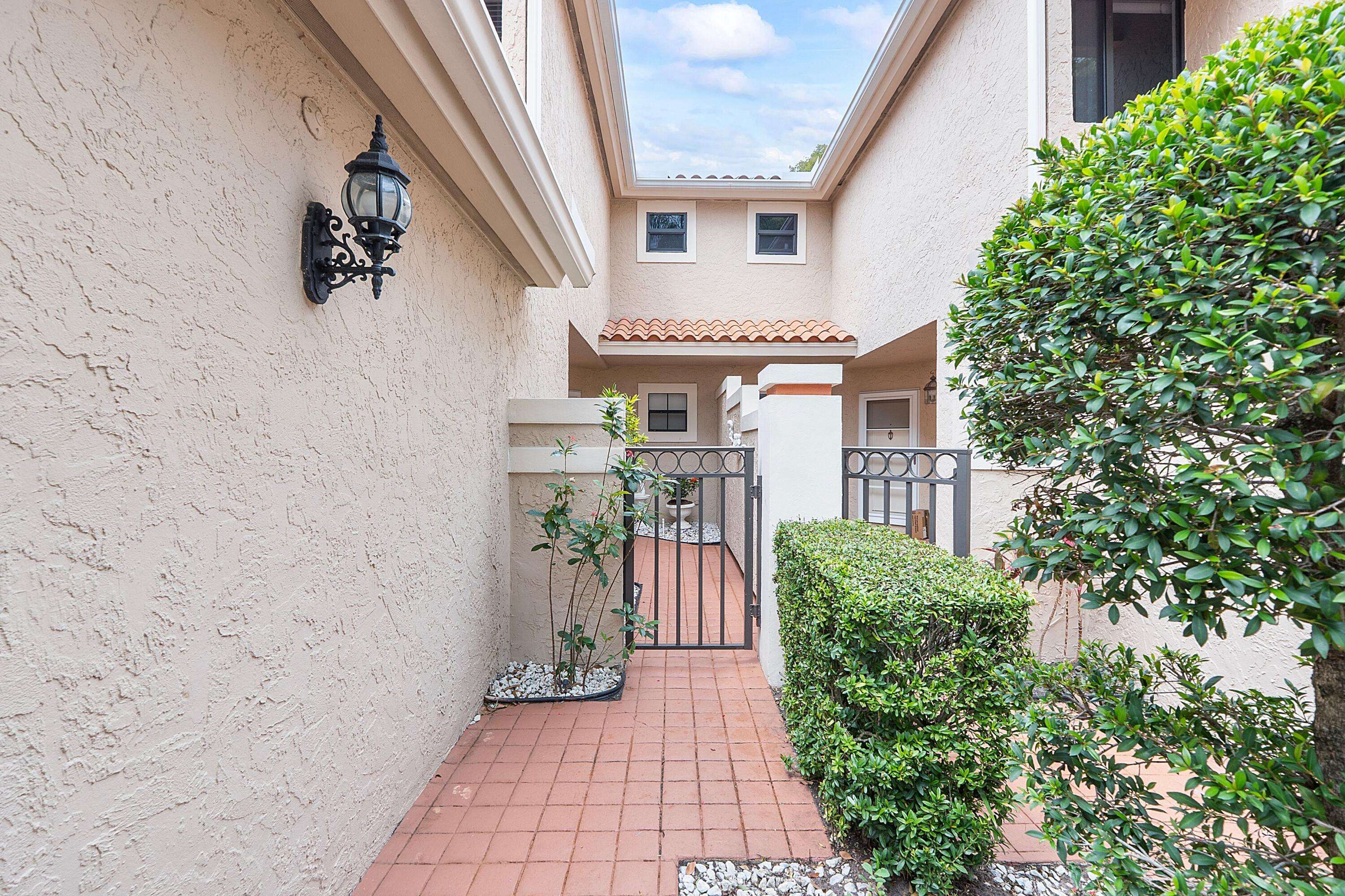 Boca Raton, FL 33433,6020 Verde TRL 106