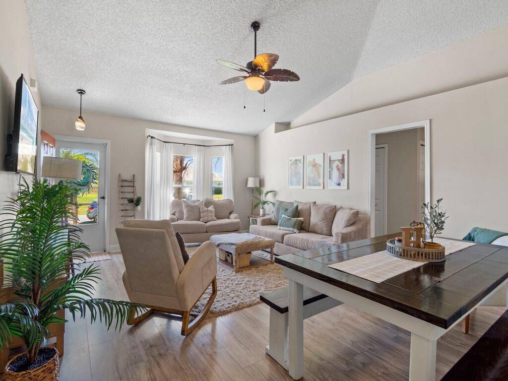 Palm Bay, FL 32909,1171 SE Larkspur ST