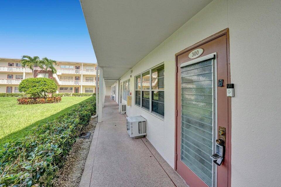 Boca Raton, FL 33434,300 Preston H 300