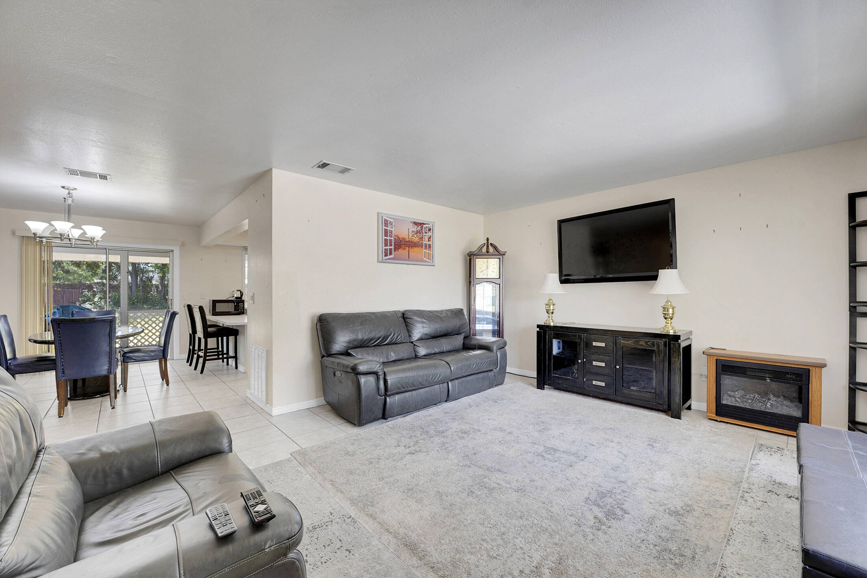Port Saint Lucie, FL 34953,277 SW Kimball CIR