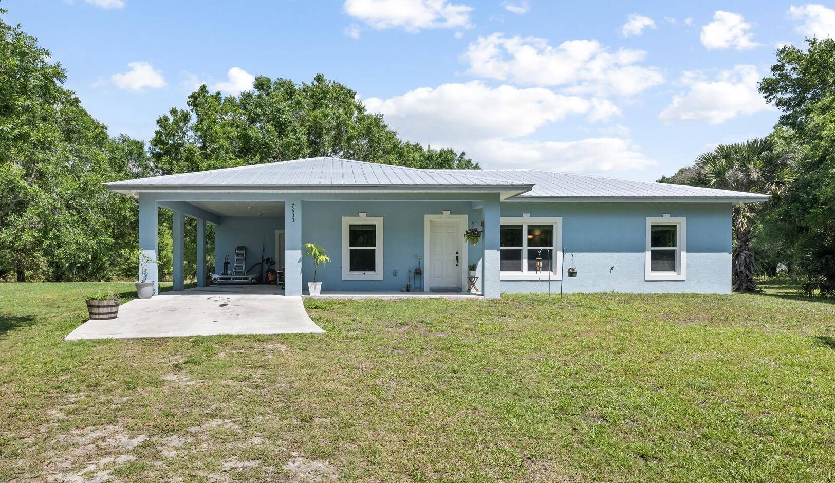Okeechobee, FL 34972,7633 NW 93rd CT