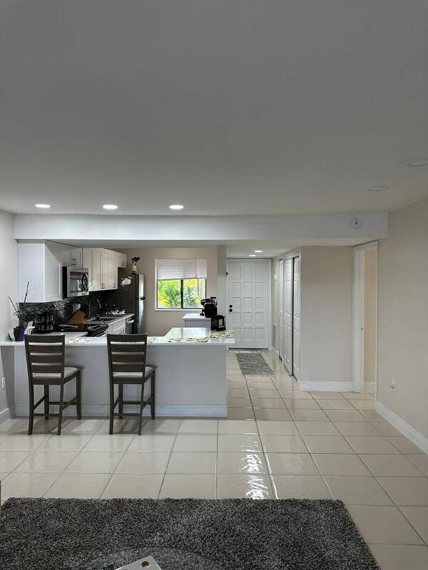Lake Worth, FL 33467,4501 Fountains Dr DR 106