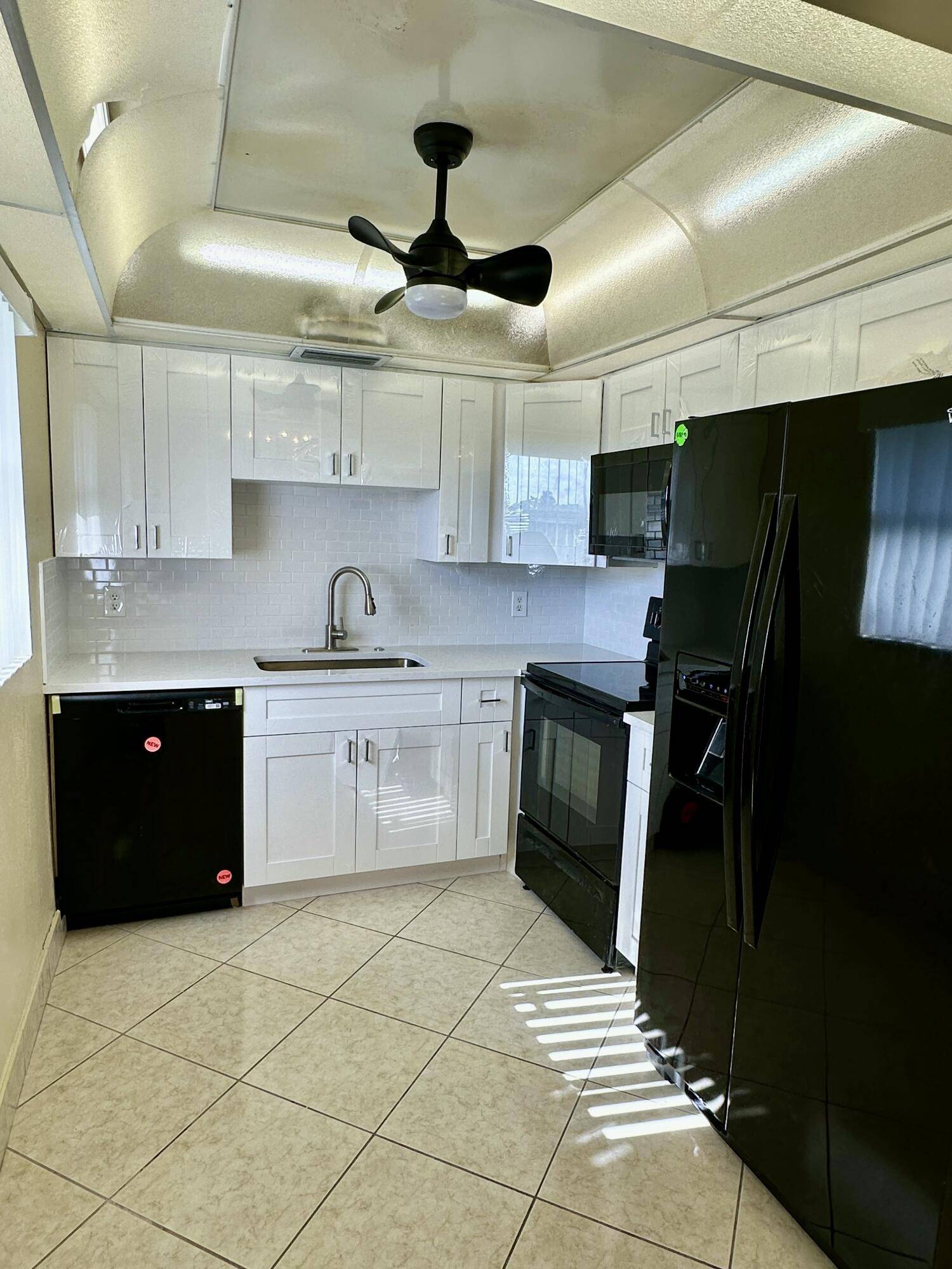 Delray Beach, FL 33446,217 E Saxony