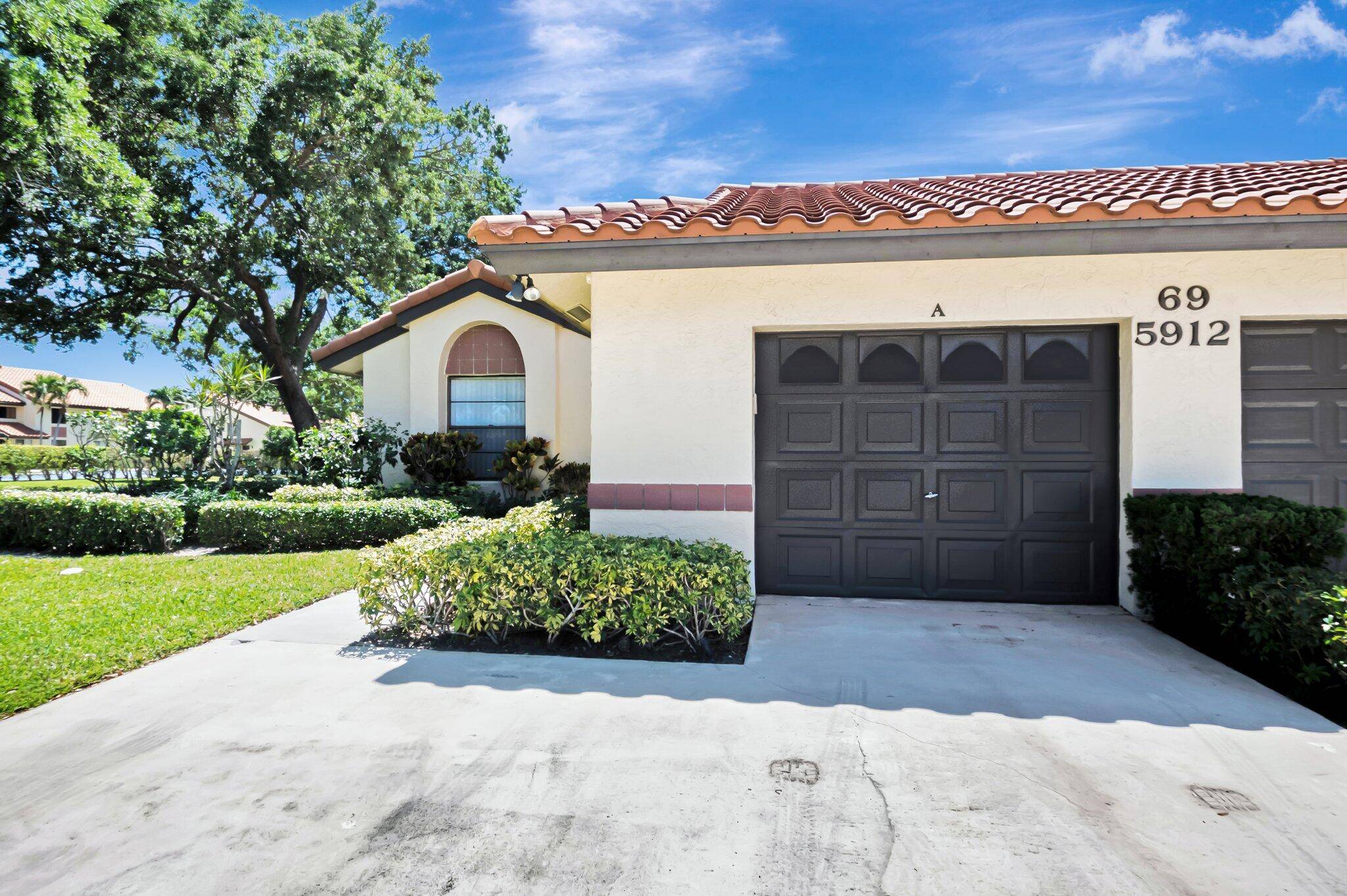 Boynton Beach, FL 33437,5912 Spring Lakes LN A