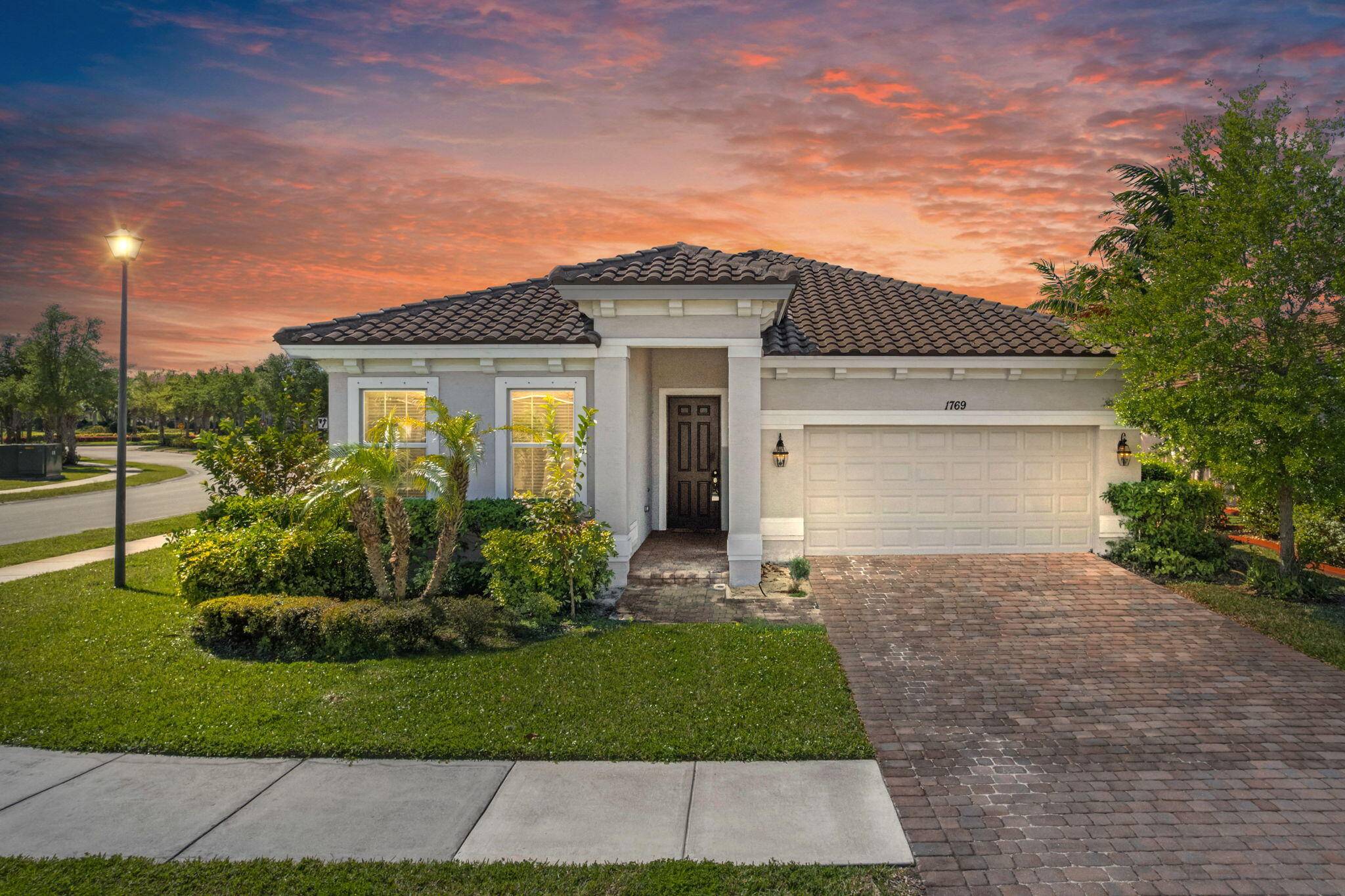 Vero Beach, FL 32968,1769 SW Berkshire CIR