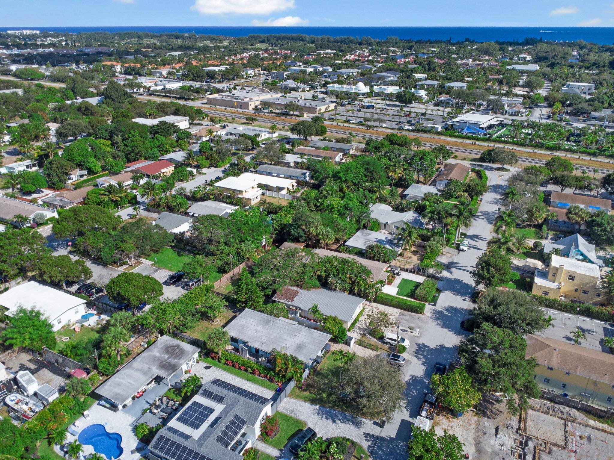 Delray Beach, FL 33444,237 NE 12th Street ST
