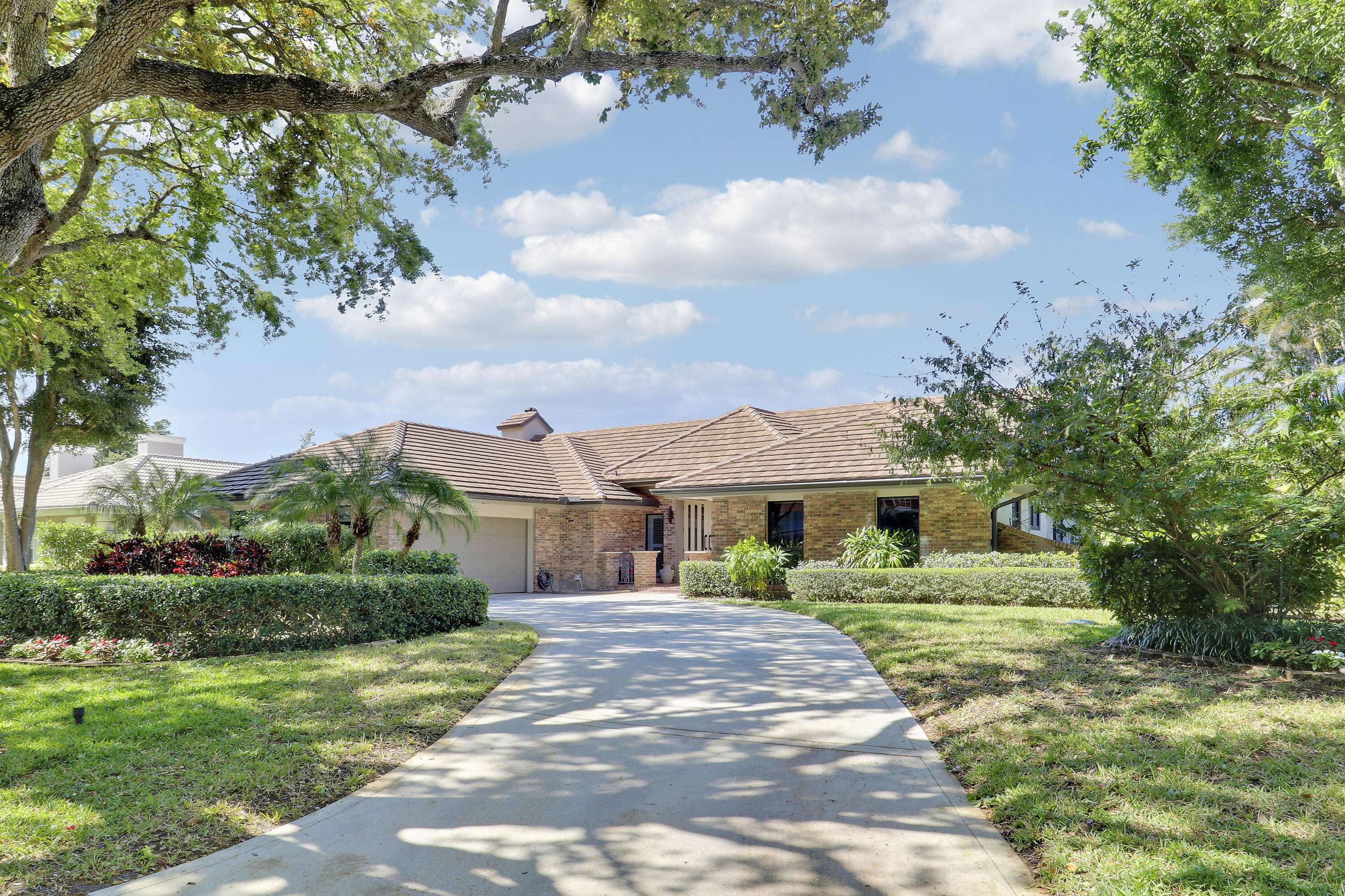 Tequesta, FL 33469,18421 SE Heritage DR