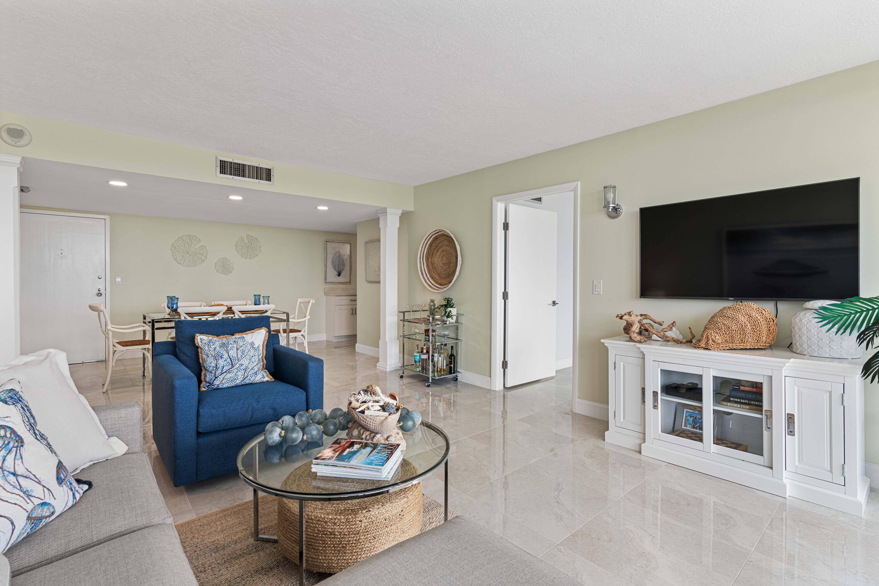 West Palm Beach, FL 33401,2400 Presidential WAY 1102