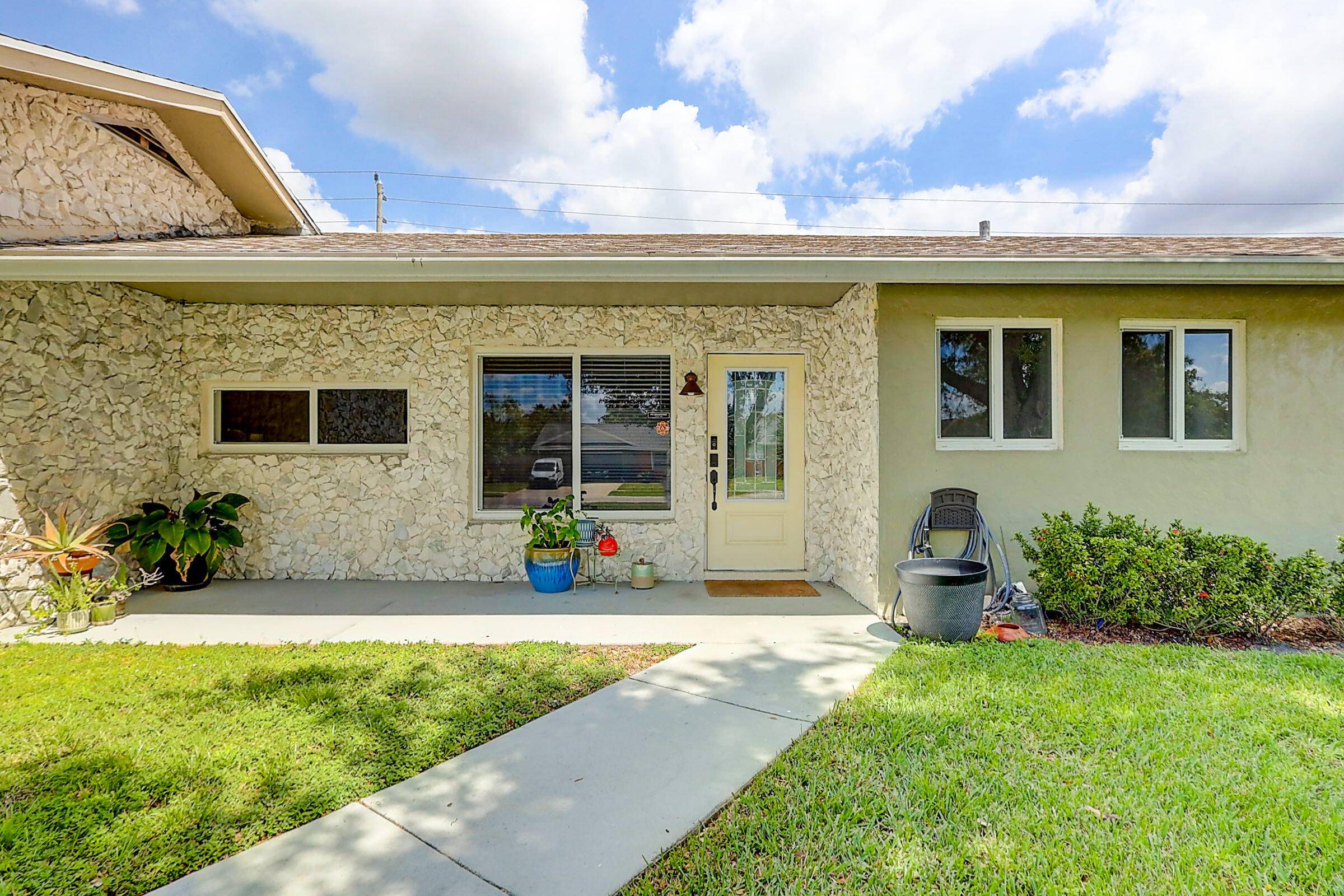 Wellington, FL 33414,1200 Rowayton CIR