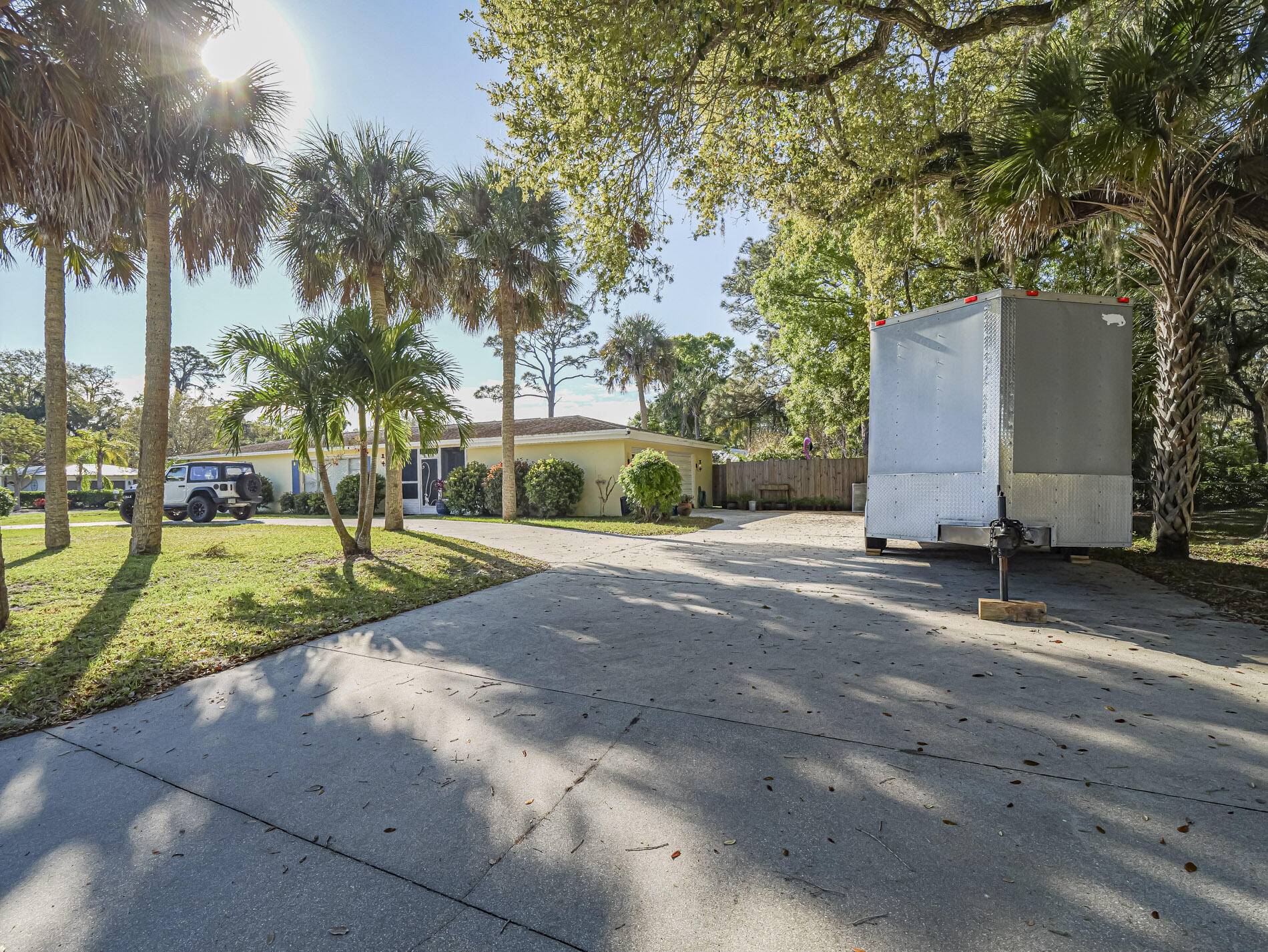 Vero Beach, FL 32960,2845 Tropical AVE
