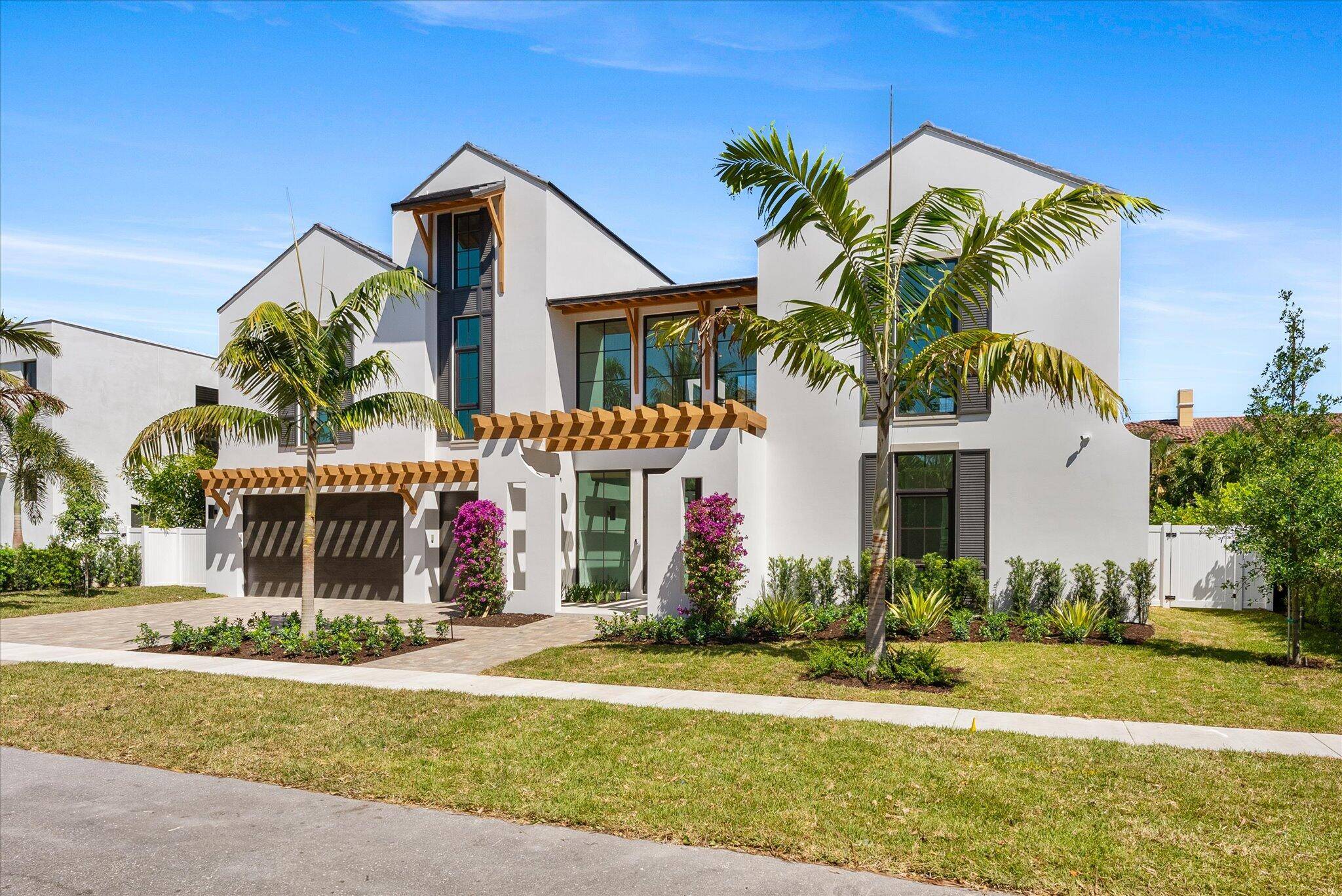 Boca Raton, FL 33432,880 NE 3rd AVE