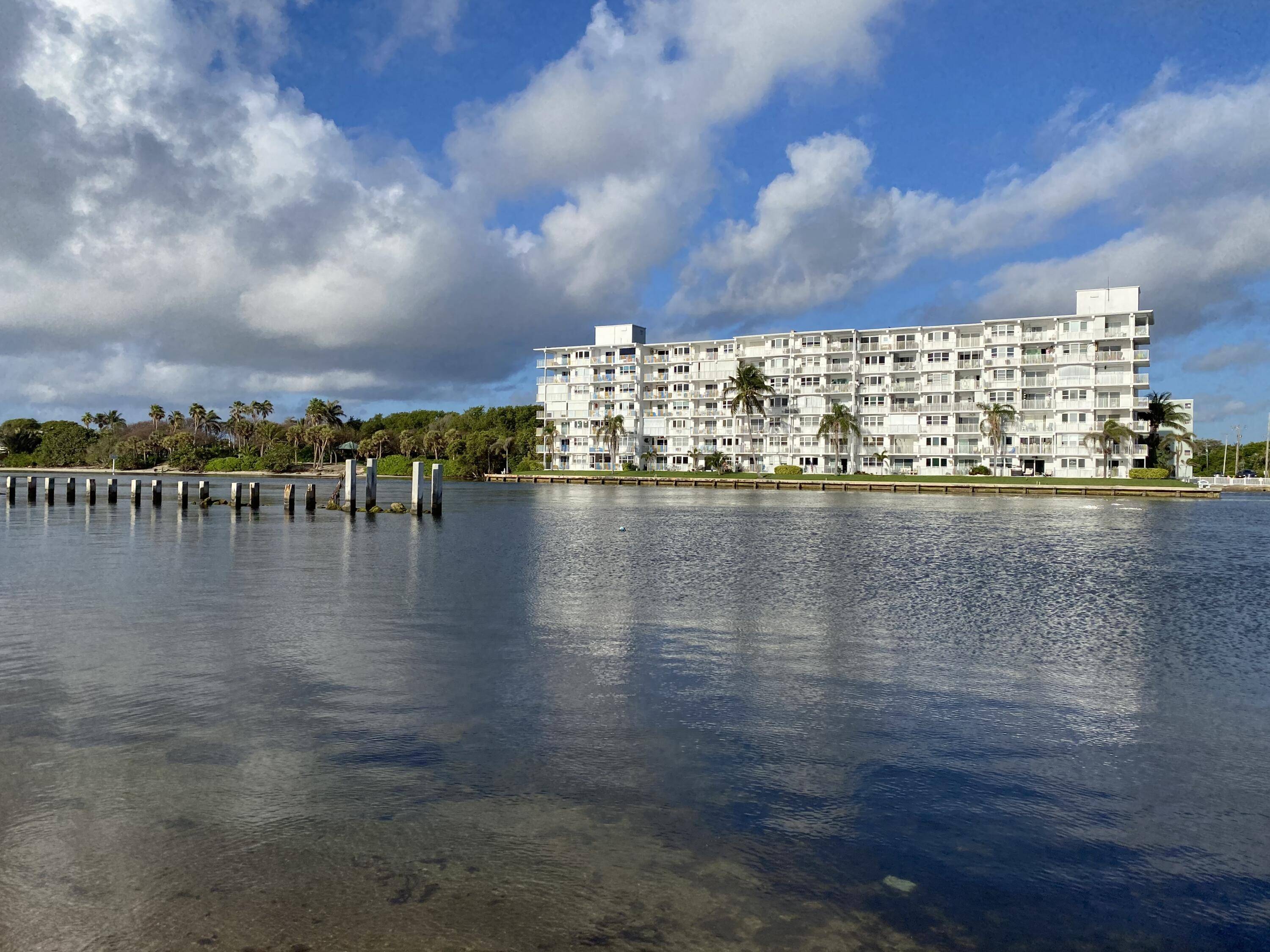 Deerfield Beach, FL 33441,1536 SE 15th CT 202