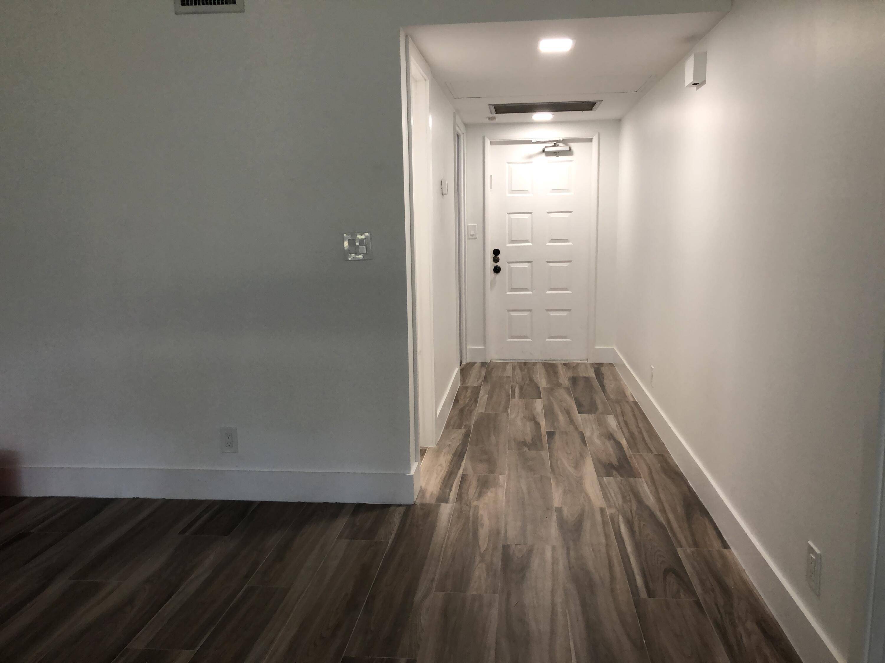 Pompano Beach, FL 33069,535 Oaks DR 102