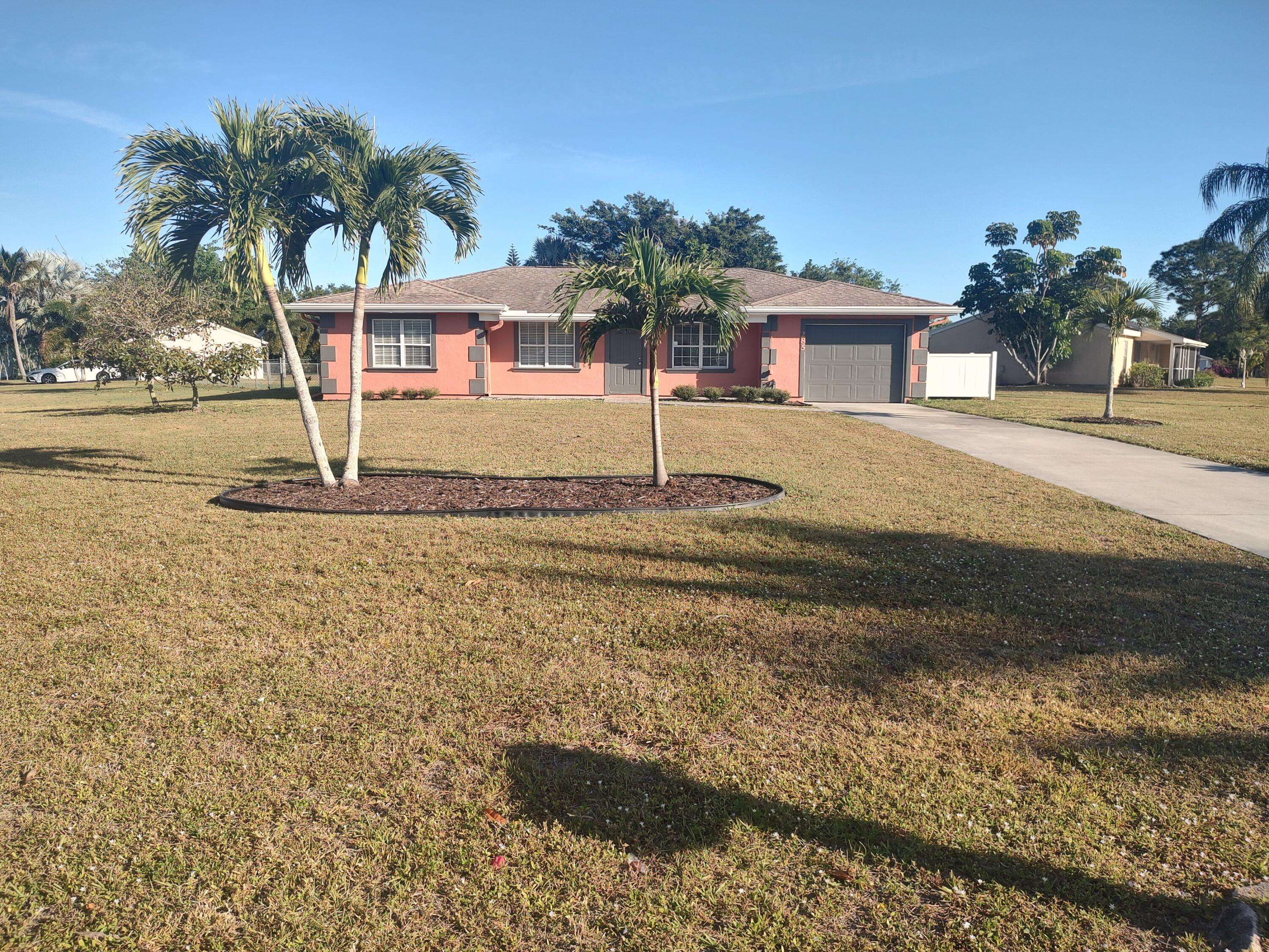 Port Saint Lucie, FL 34953,285 SW Bridgeport DR