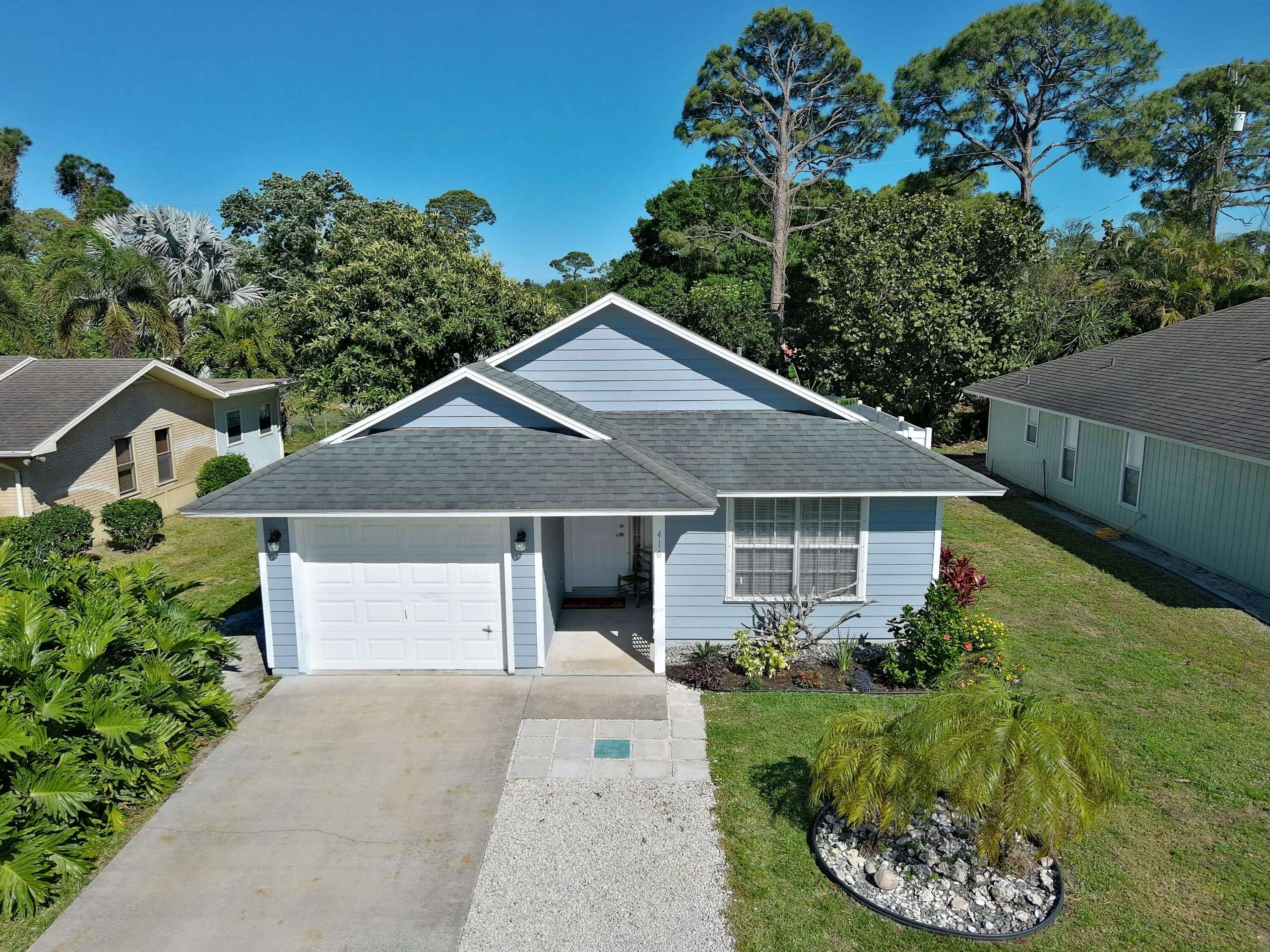 Vero Beach, FL 32968,416 37th AVE