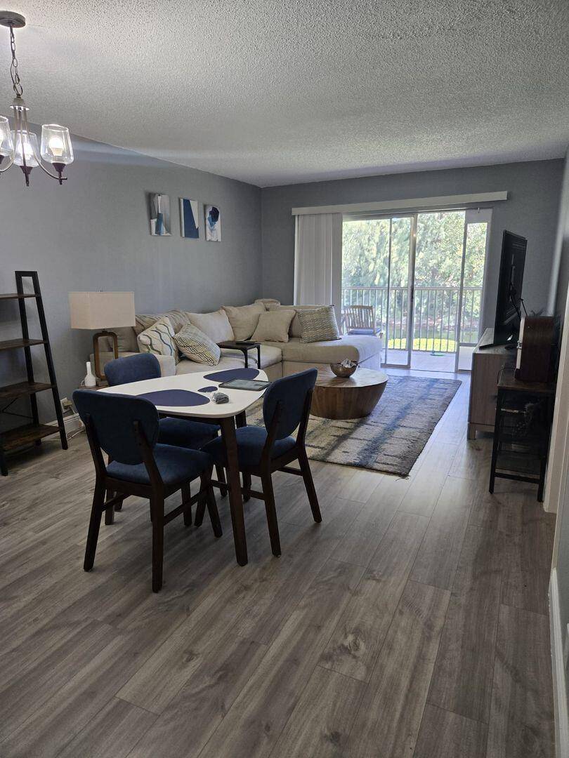 West Palm Beach, FL 33411,140 Lake Meryl DR 237