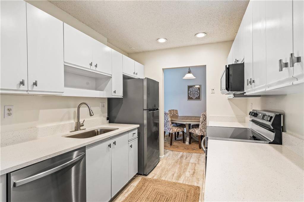 Fort Pierce, FL 34982,1705 W Royal Tern LN F