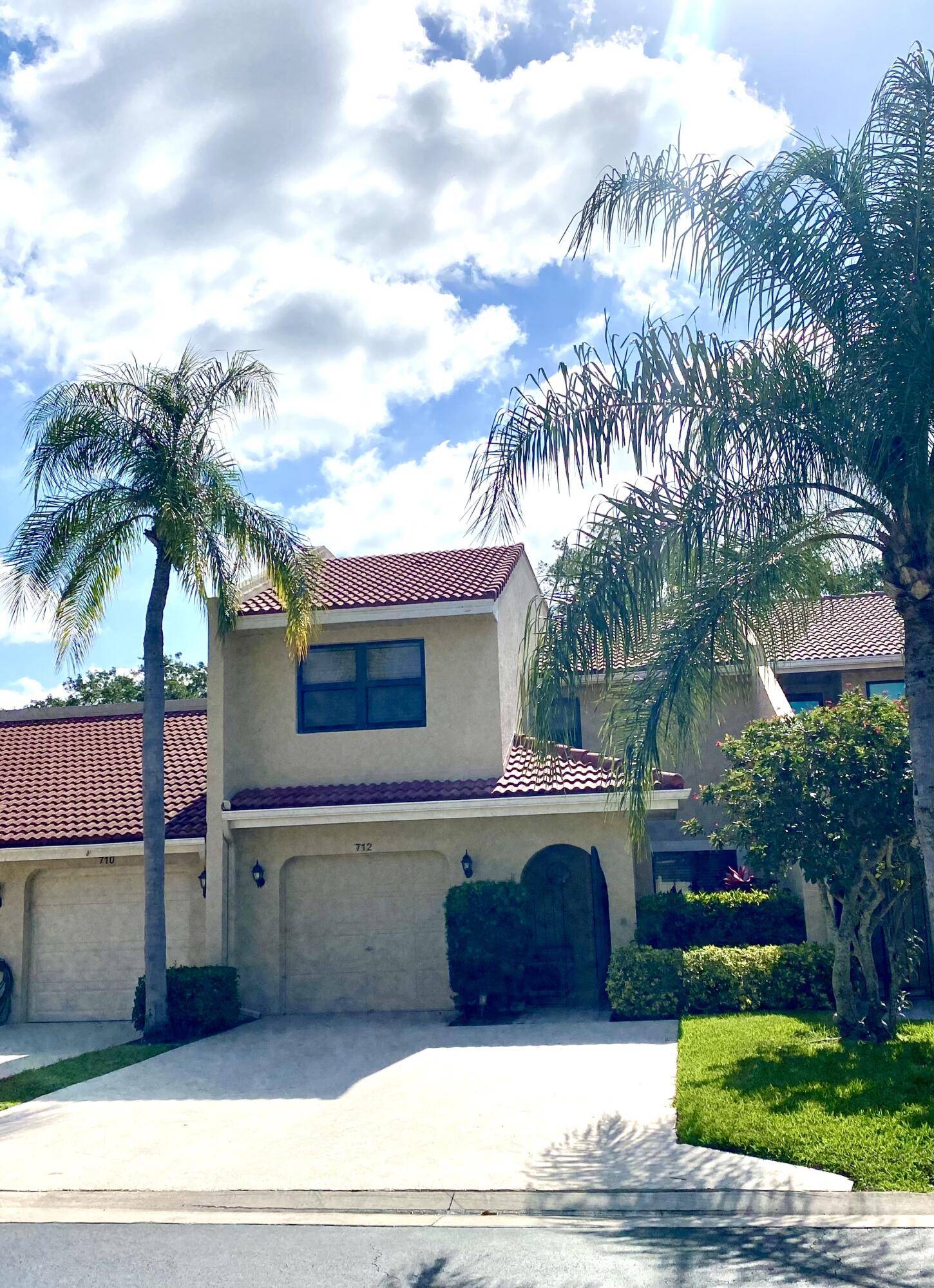 Palm Beach Gardens, FL 33418,712 Windermere WAY