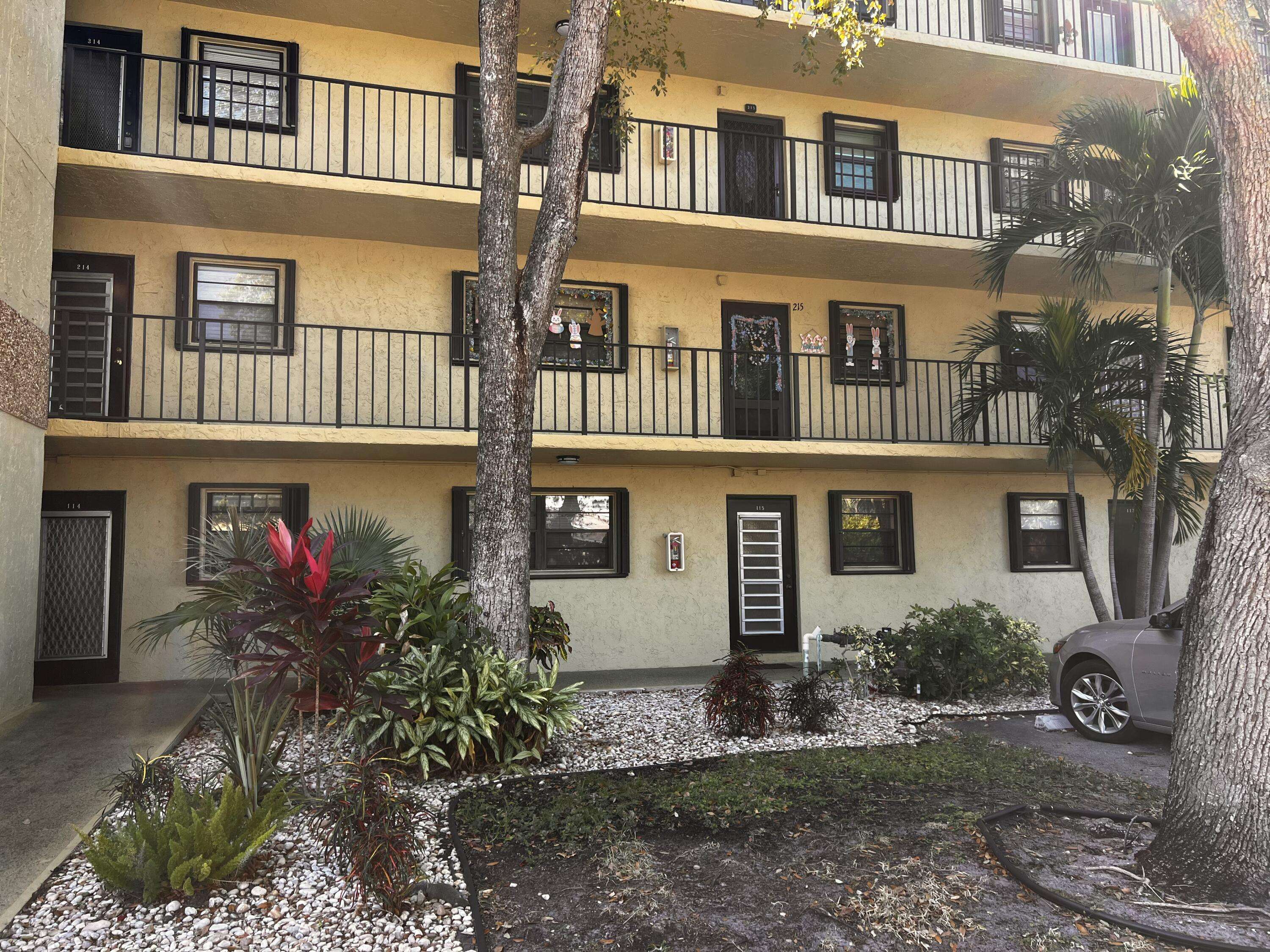 Deerfield Beach, FL 33441,367 S Federal HWY A115