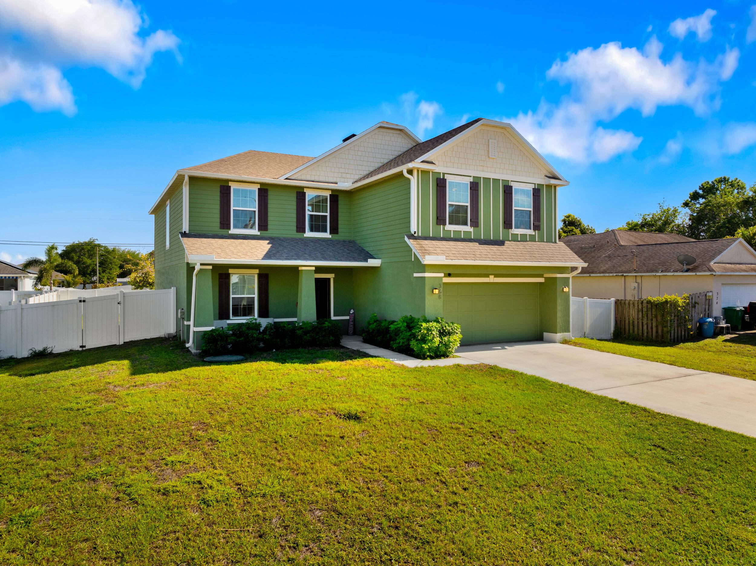 Port Saint Lucie, FL 34953,368 SW North Quick CIR