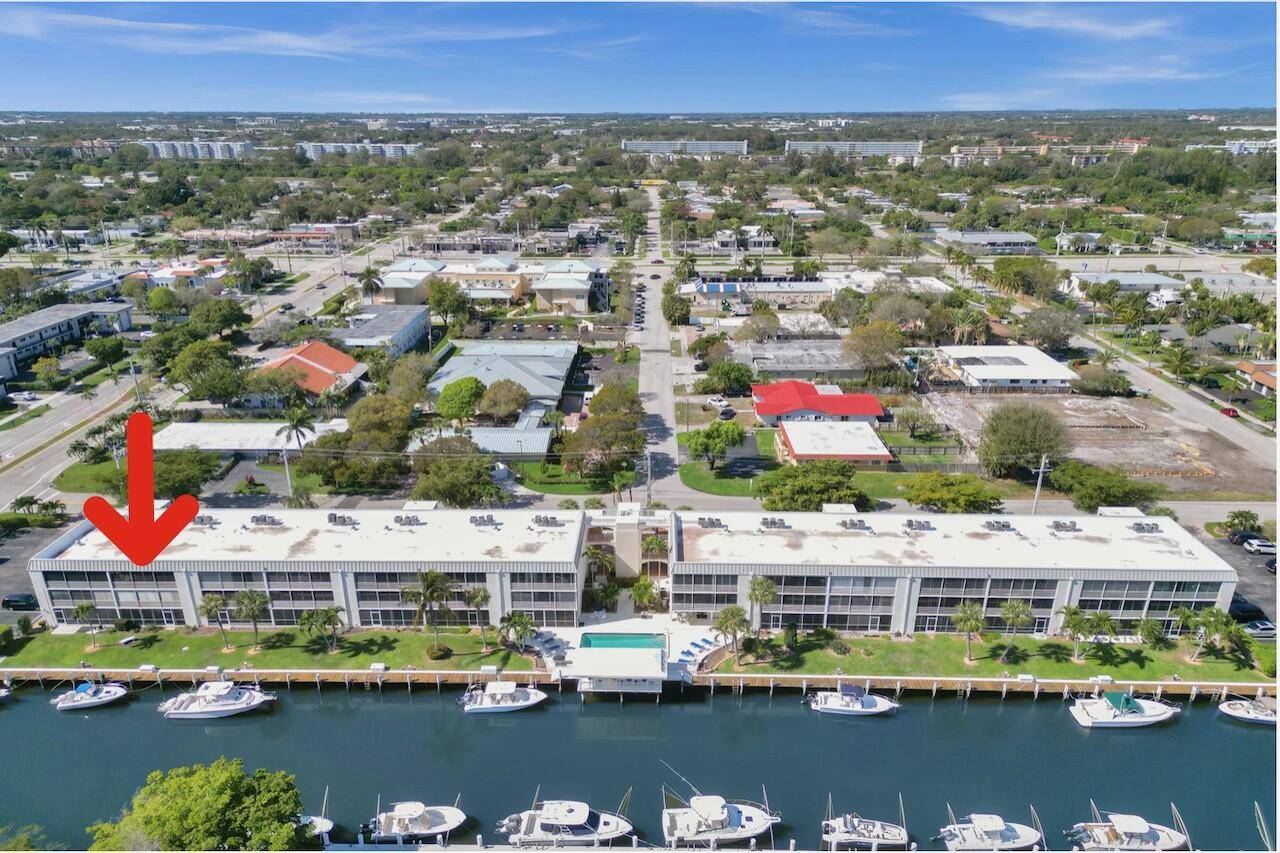 Boca Raton, FL 33487,5900 NE 7th AVE 306s