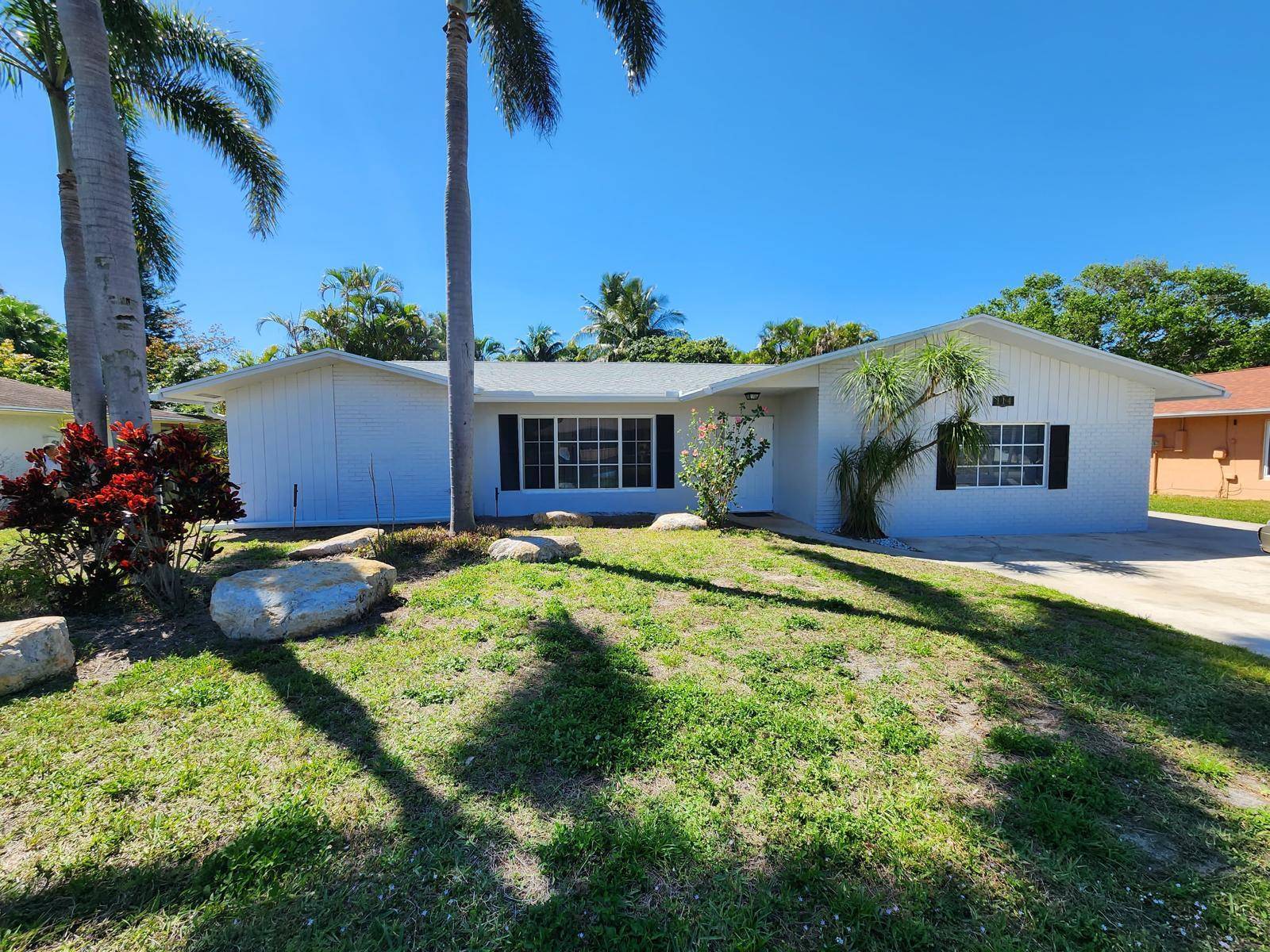 Royal Palm Beach, FL 33411,114 Galiano ST