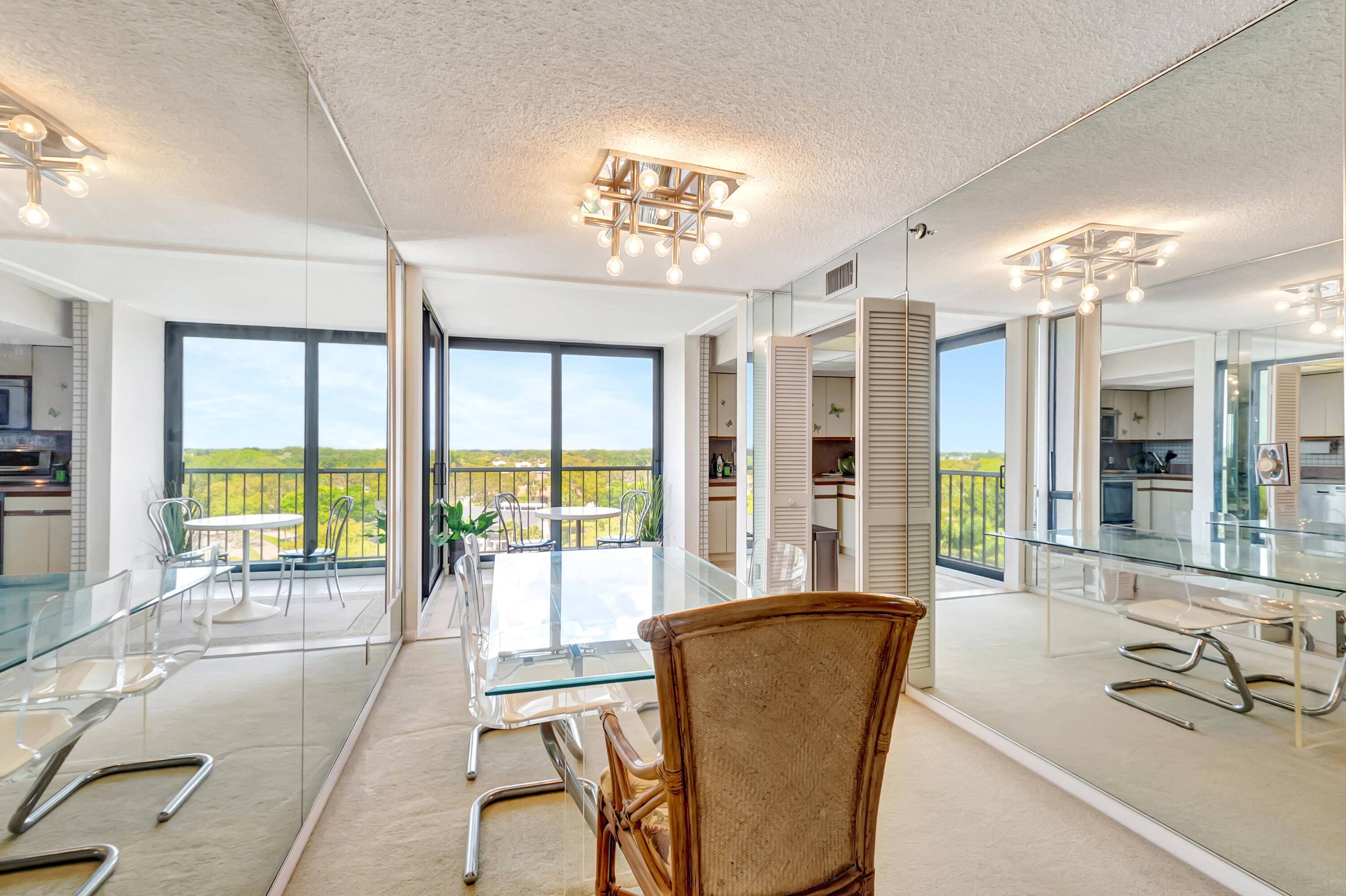 Boca Raton, FL 33434,7738 Lakeside BLVD 372