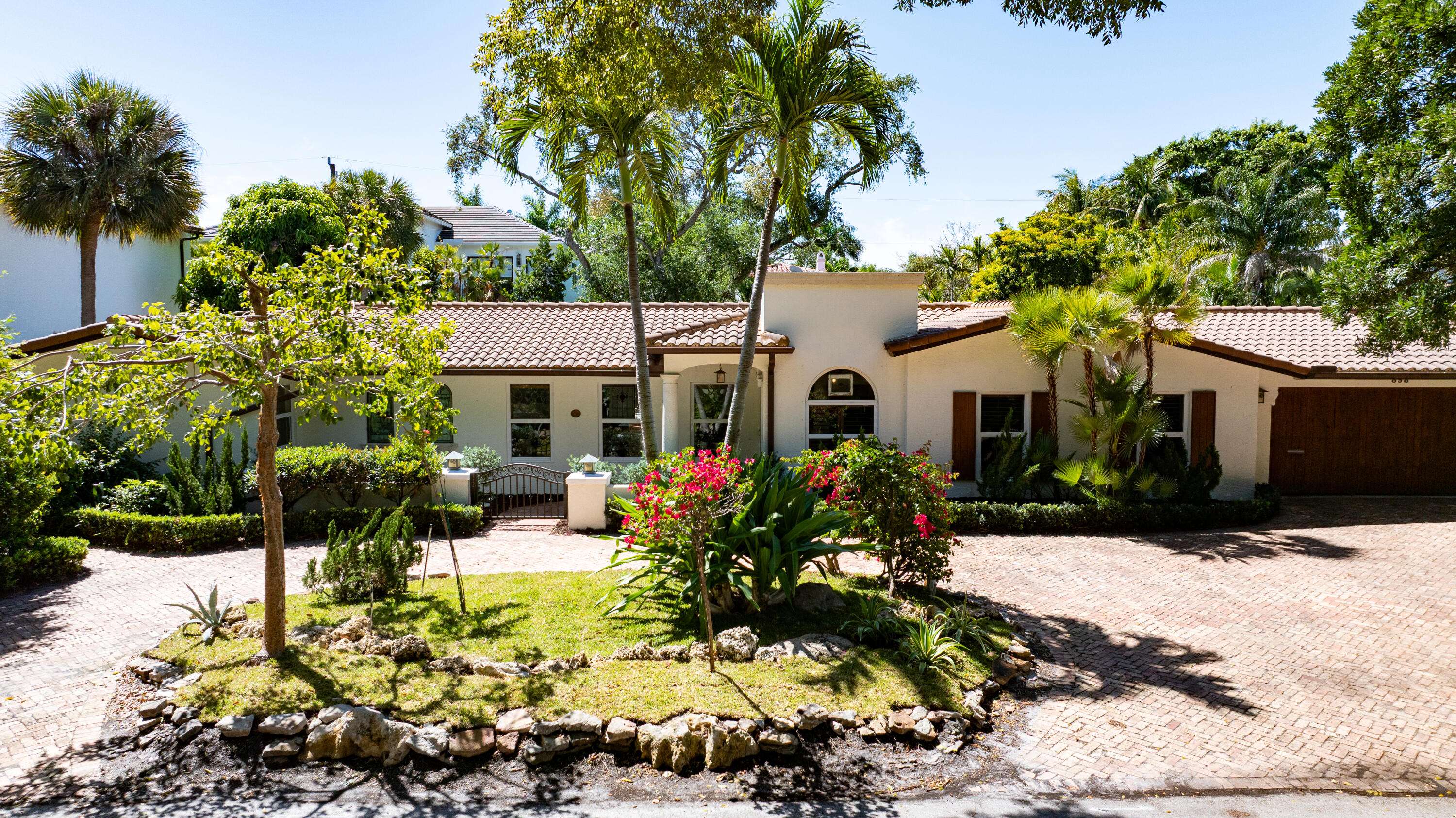Boca Raton, FL 33486,898 Azalea ST
