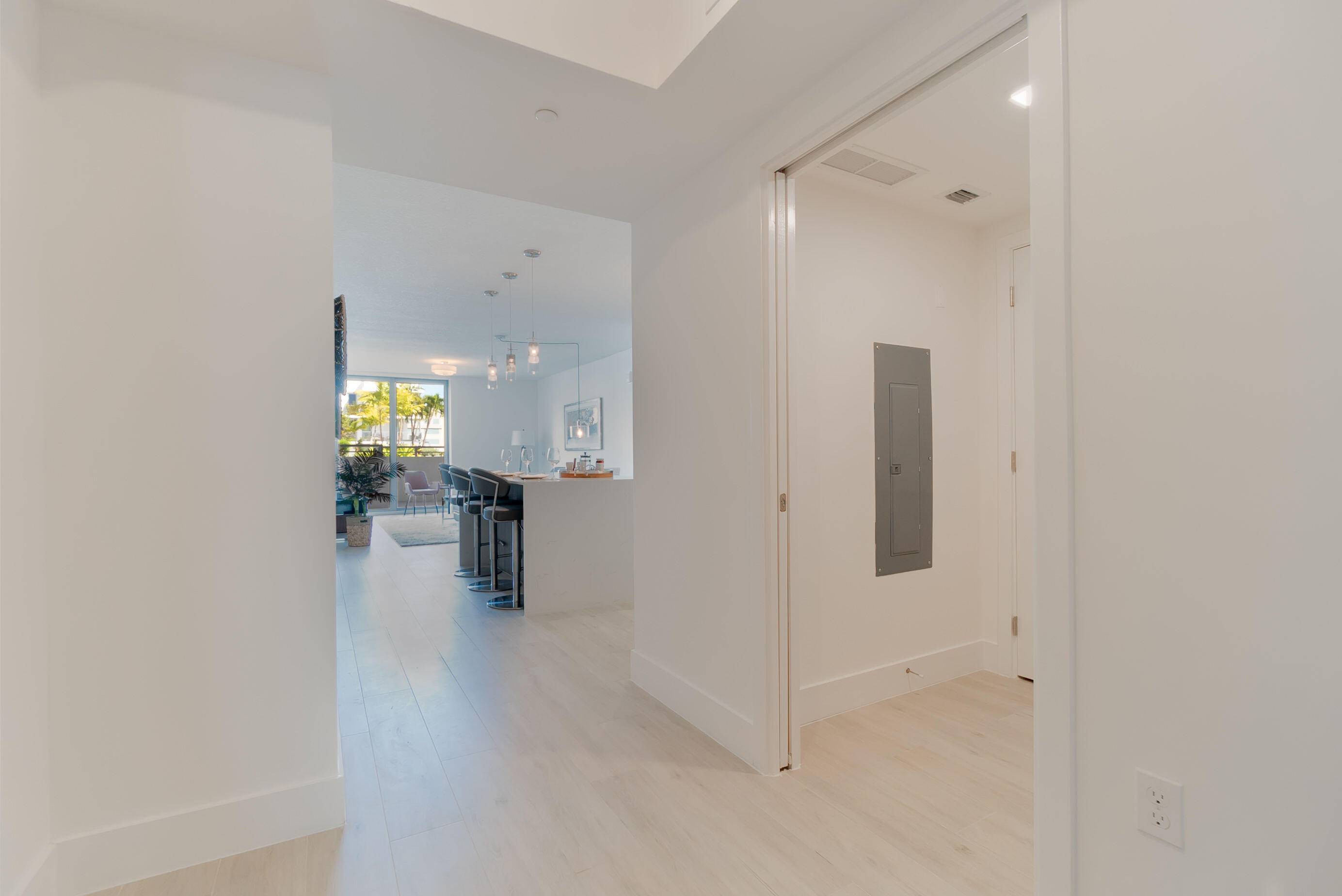 Delray Beach, FL 33444,111 SE 1st AVE 309