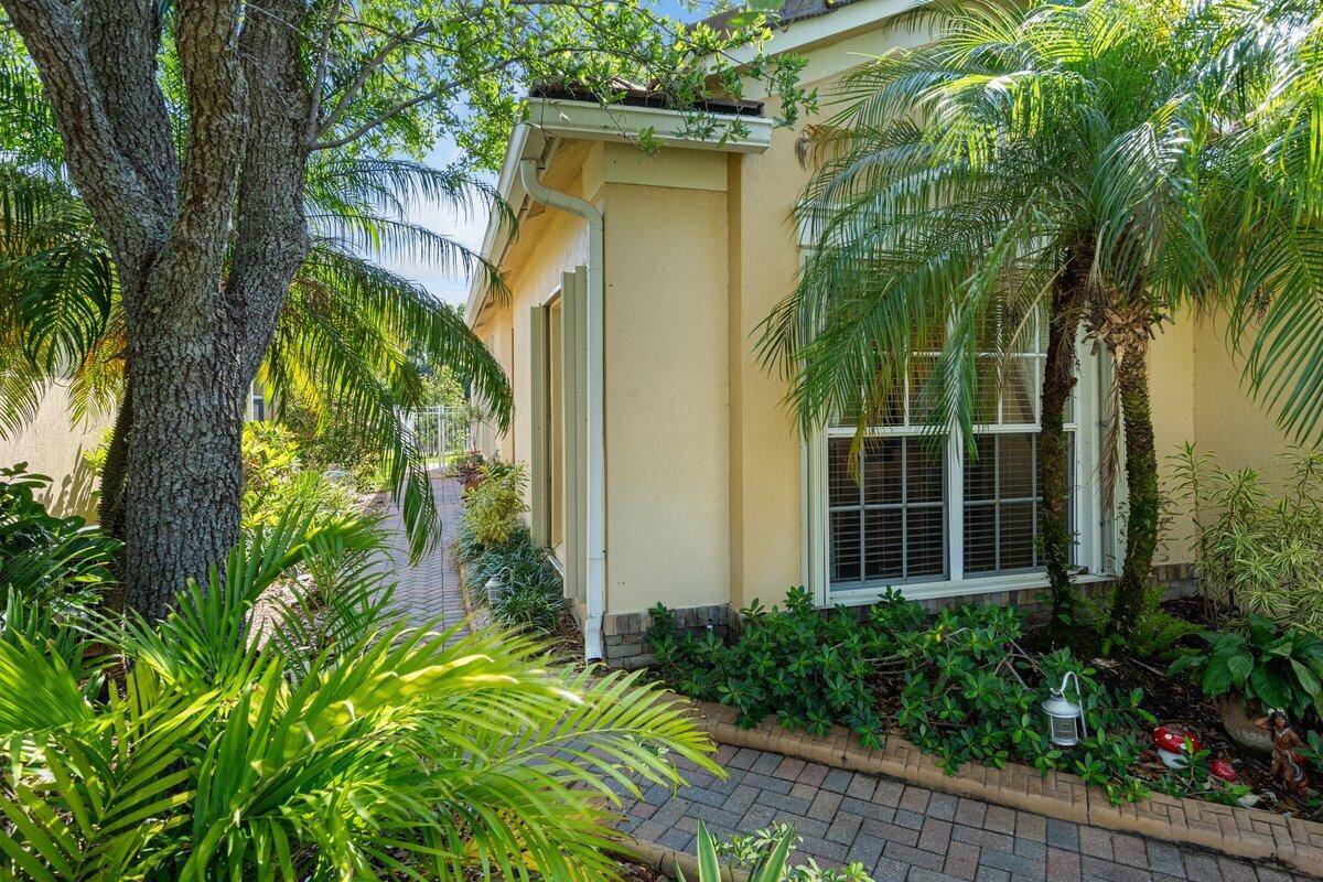 Port Saint Lucie, FL 34987,9686 SW Glenbrook DR