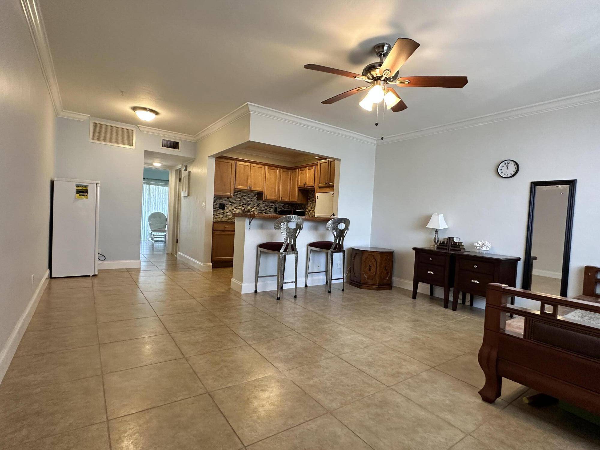 Lake Worth Beach, FL 33461,2020 Lake Osborne DR 19