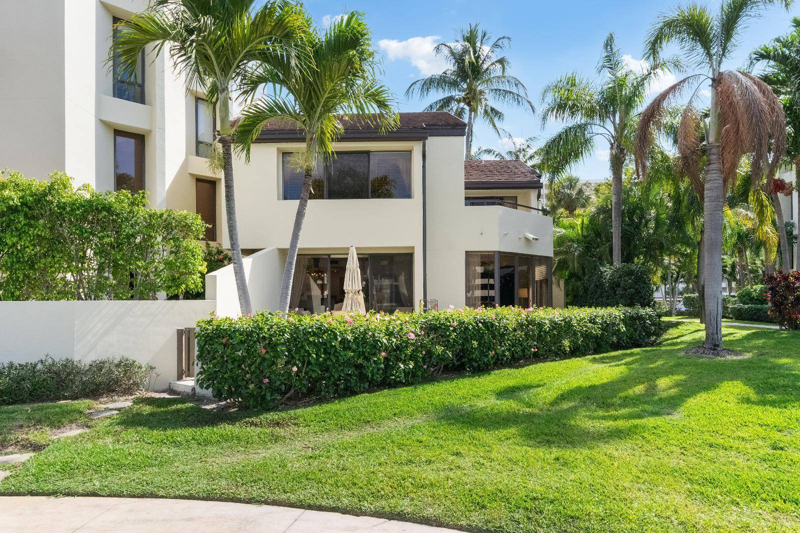 North Palm Beach, FL 33408,1141 E Marine WAY Hth