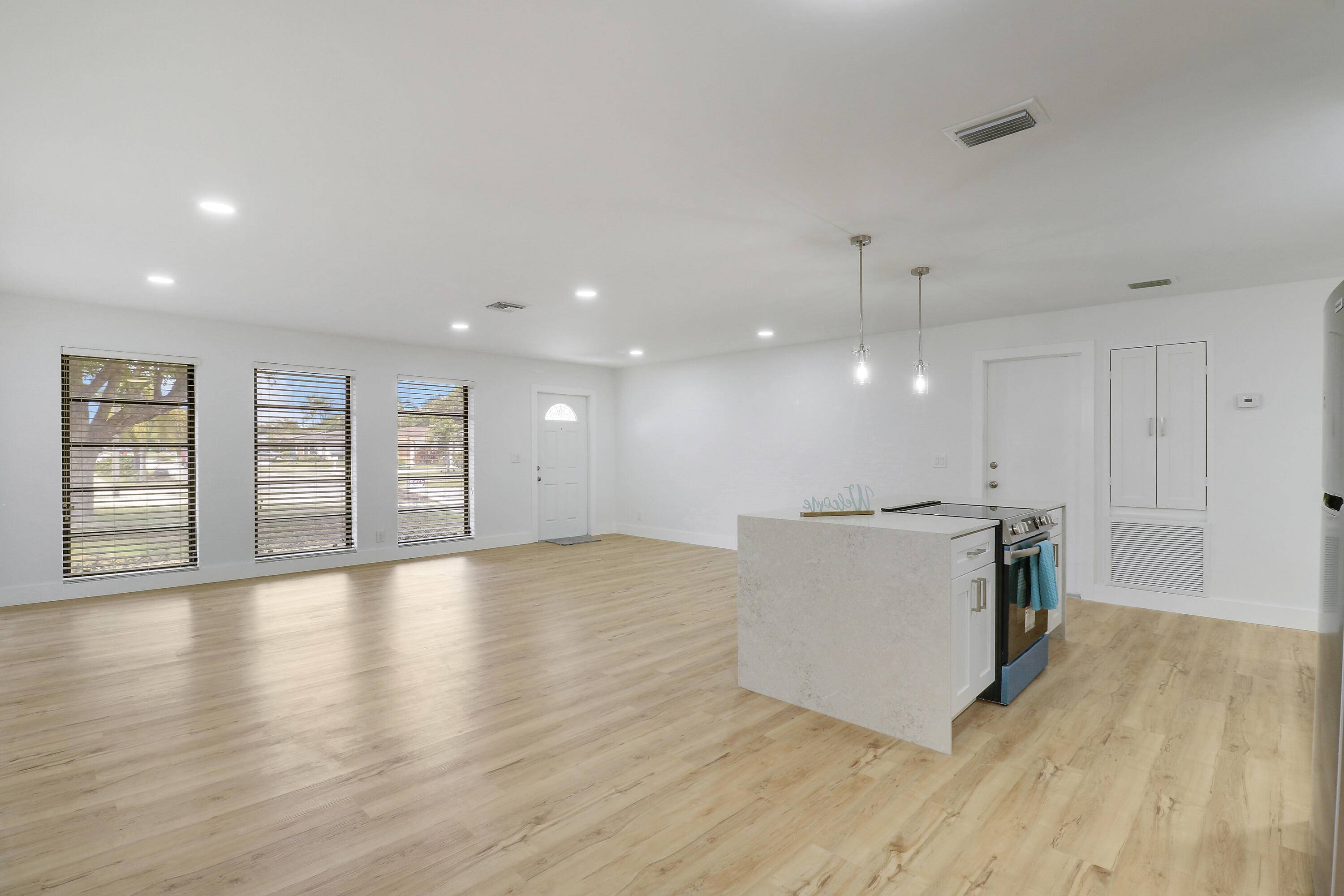 Delray Beach, FL 33484,14690 Country Side LN