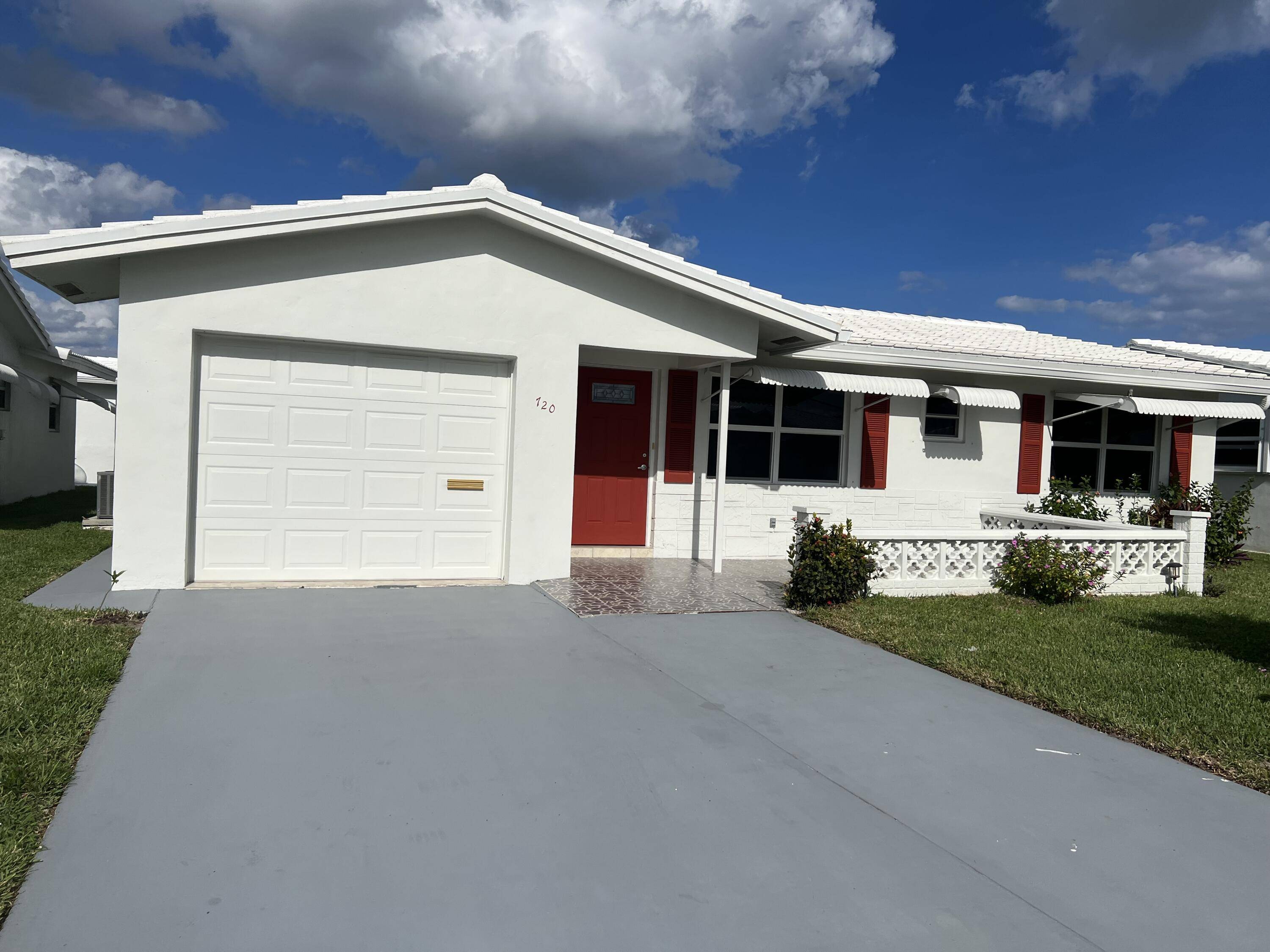 Boynton Beach, FL 33426,720 SW 18th ST