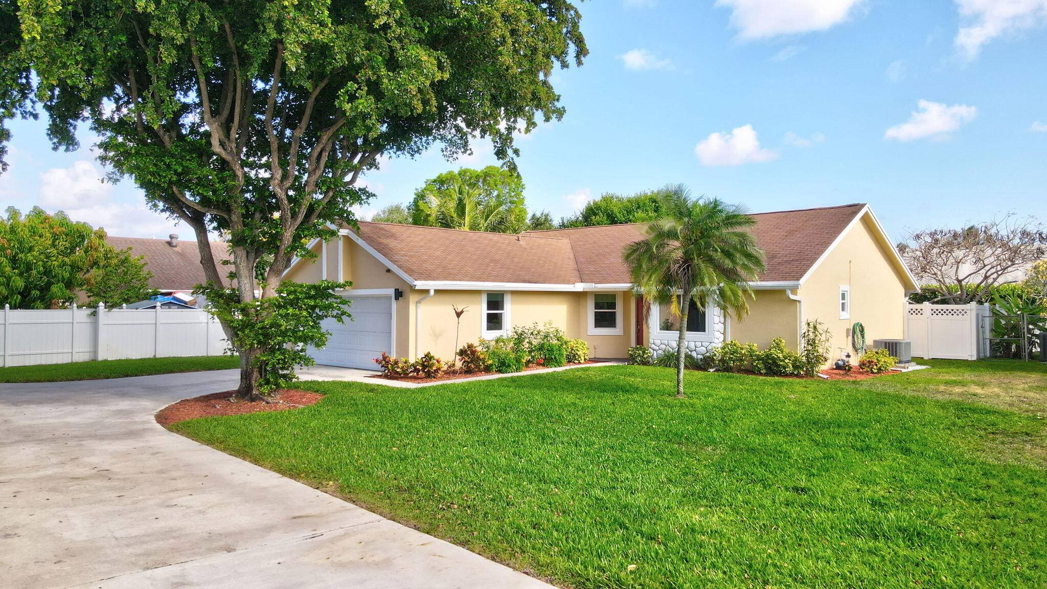 Boynton Beach, FL 33436,1800 N Banyan Creek CIR