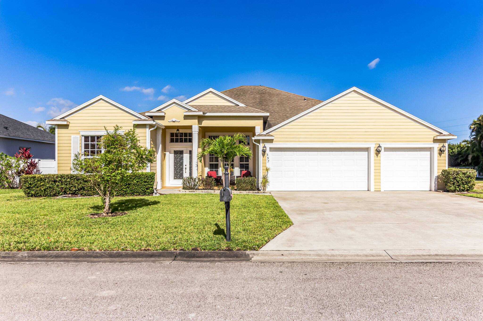 Vero Beach, FL 32962,357 SW 24th AVE