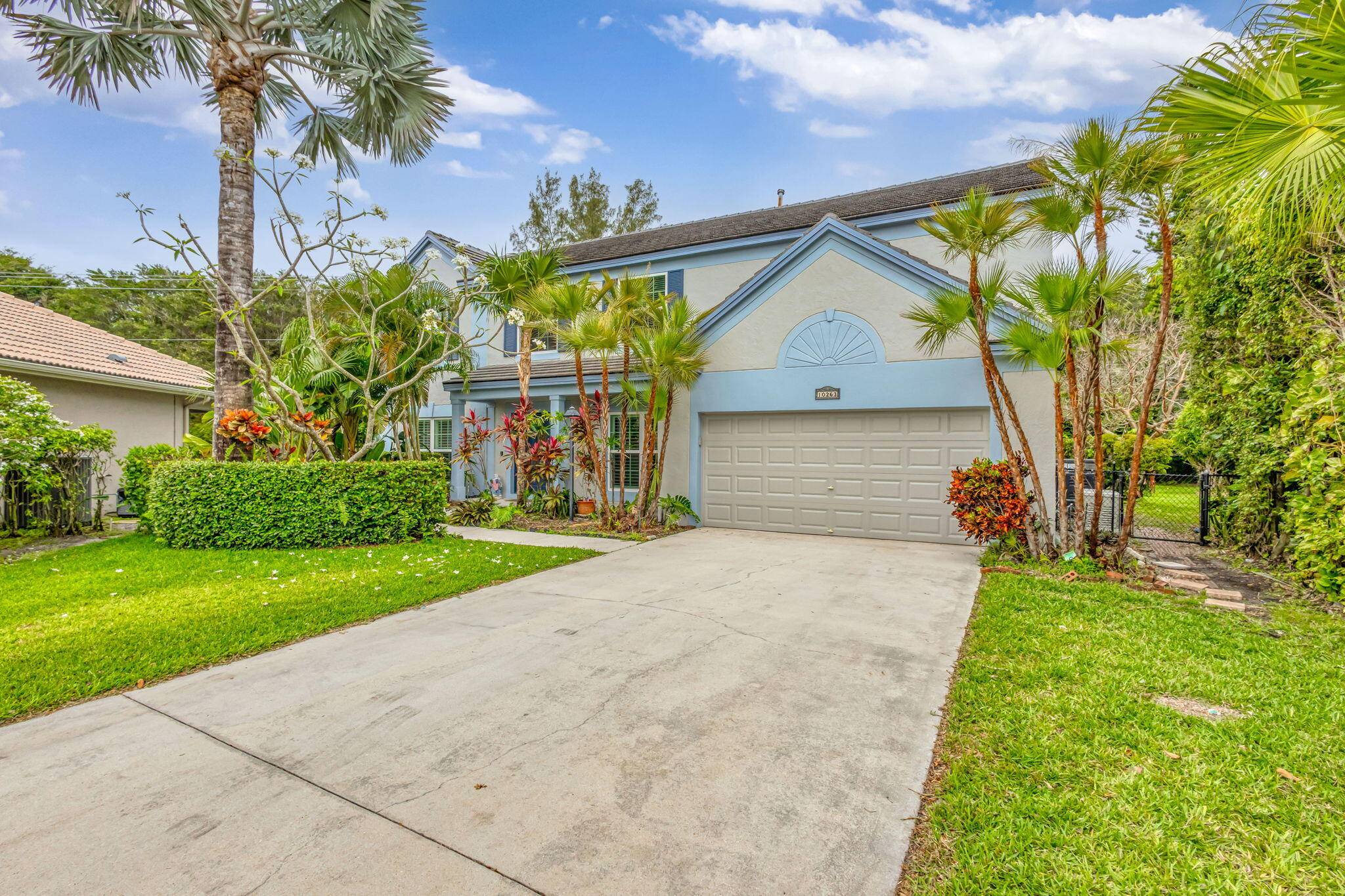 Palm Beach Gardens, FL 33418,10263 Hunt Club LN