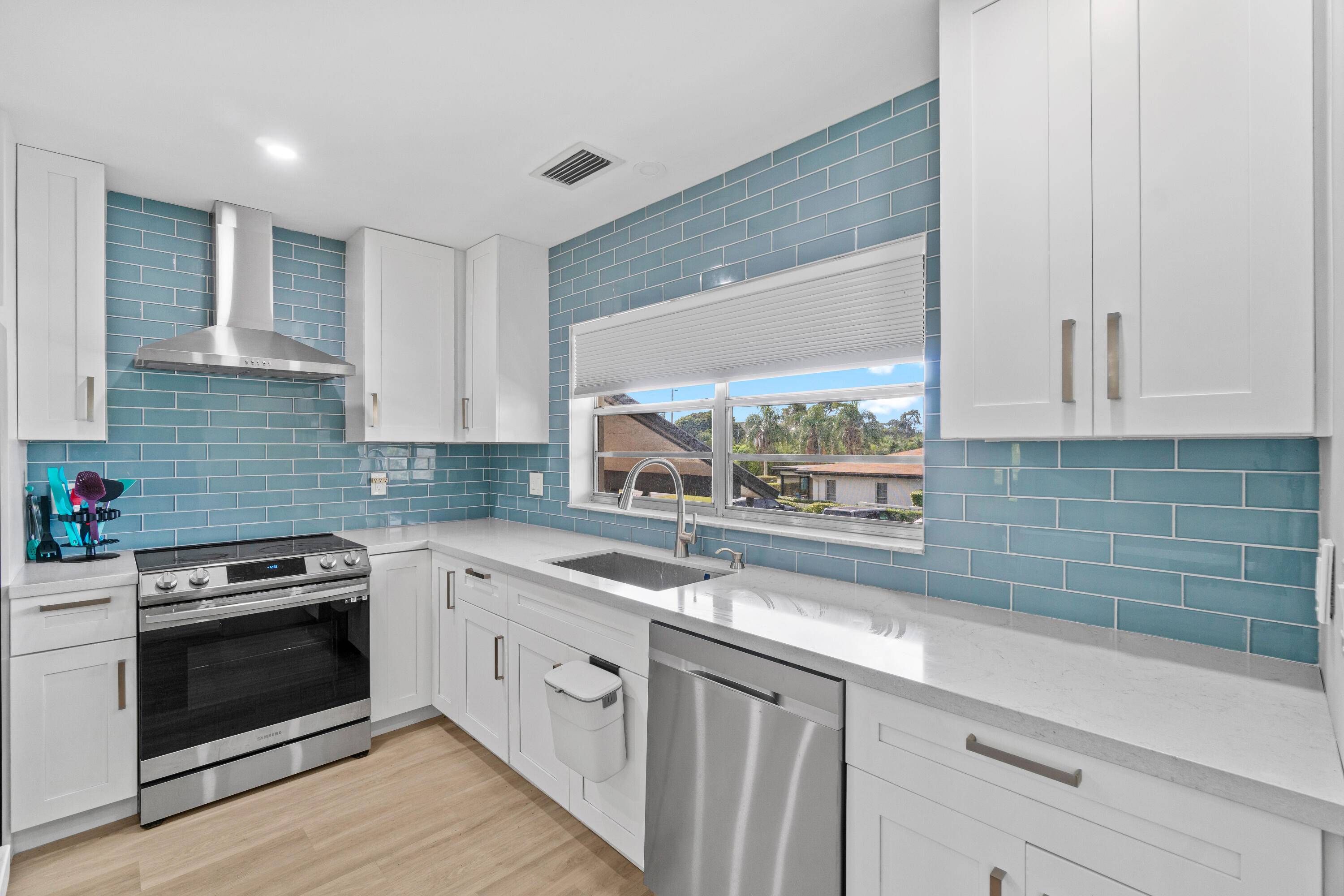 Delray Beach, FL 33484,13937 Royal Palm CT B