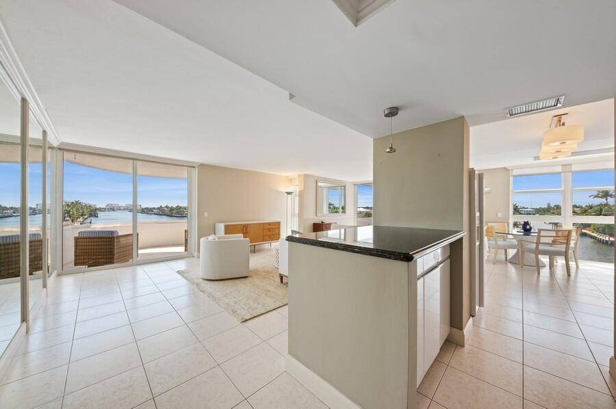 Delray Beach, FL 33483,2200 S Ocean BLVD 401