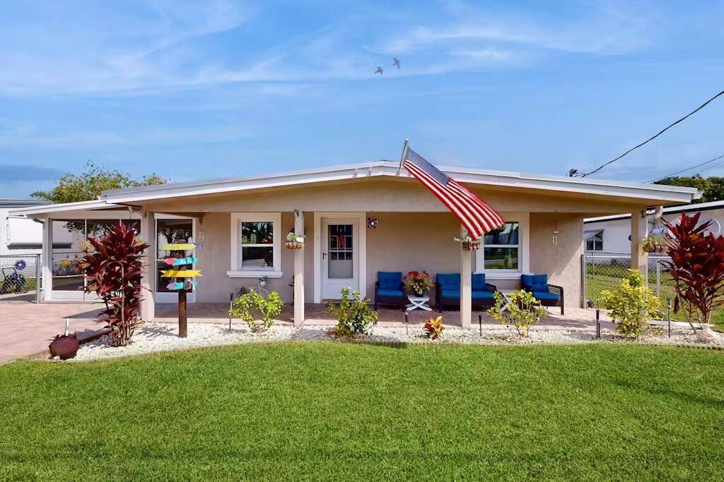 Okeechobee, FL 34974,1553 Chobee ST