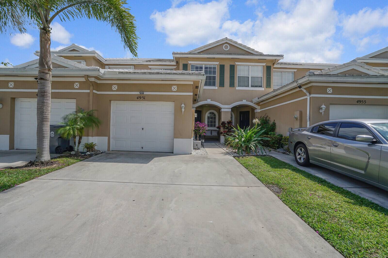 Lake Worth, FL 33463,4951 Grinnell ST