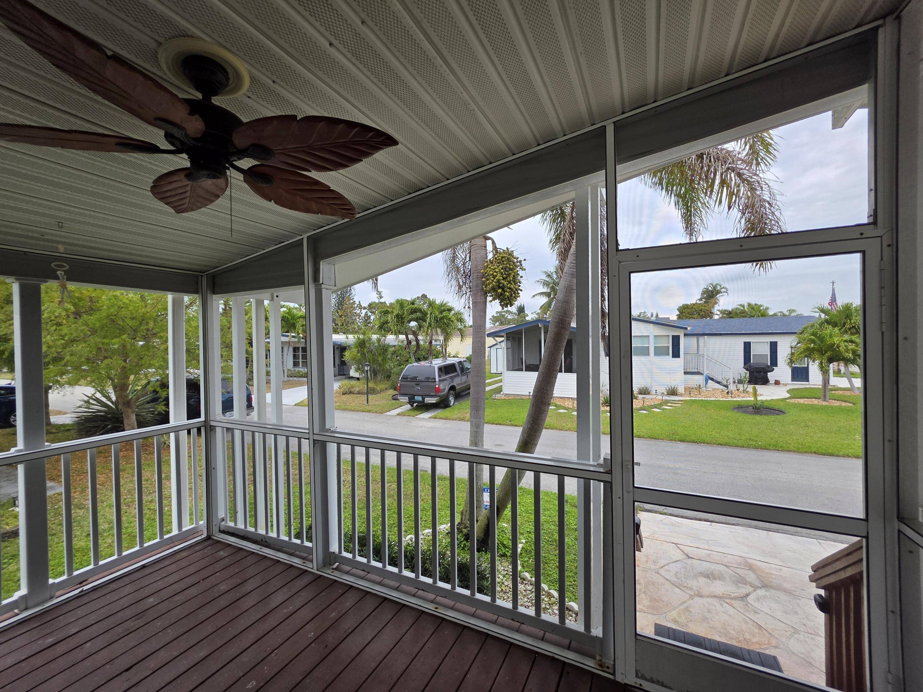 Lantana, FL 33462,4124 8th CT