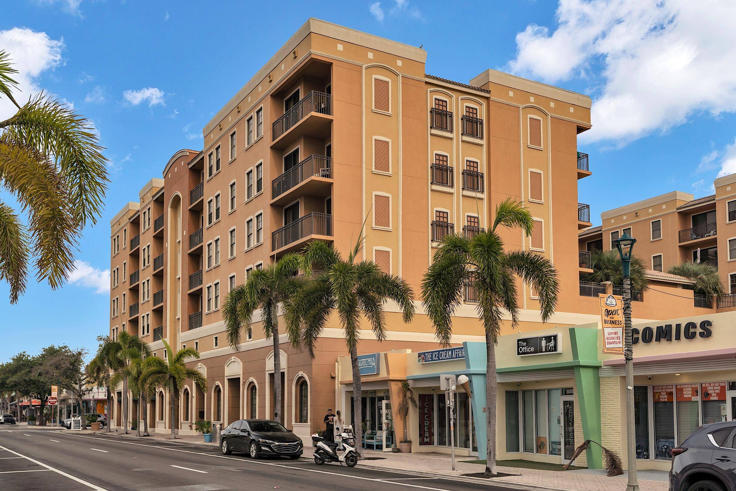 Lake Worth Beach, FL 33460,511 Lucerne AVE 618