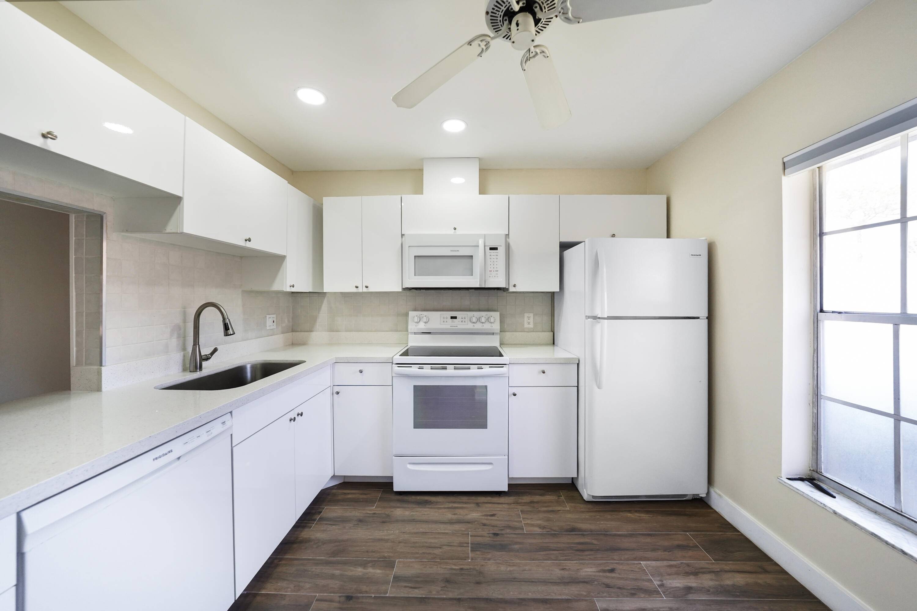 Lake Worth, FL 33467,270 Cape Cod B CIR B