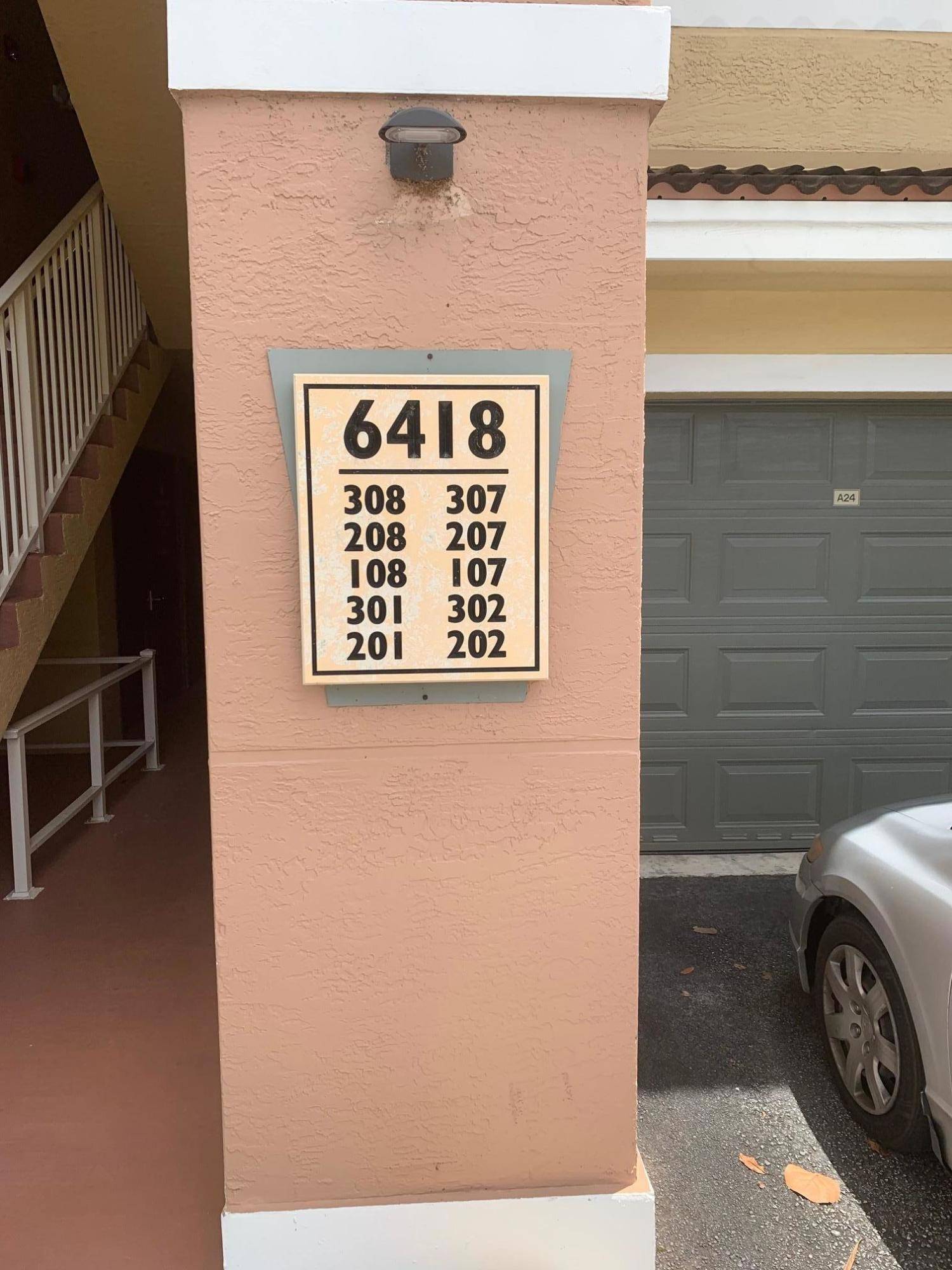 West Palm Beach, FL 33411,6418 Emerald Dunes DR 107