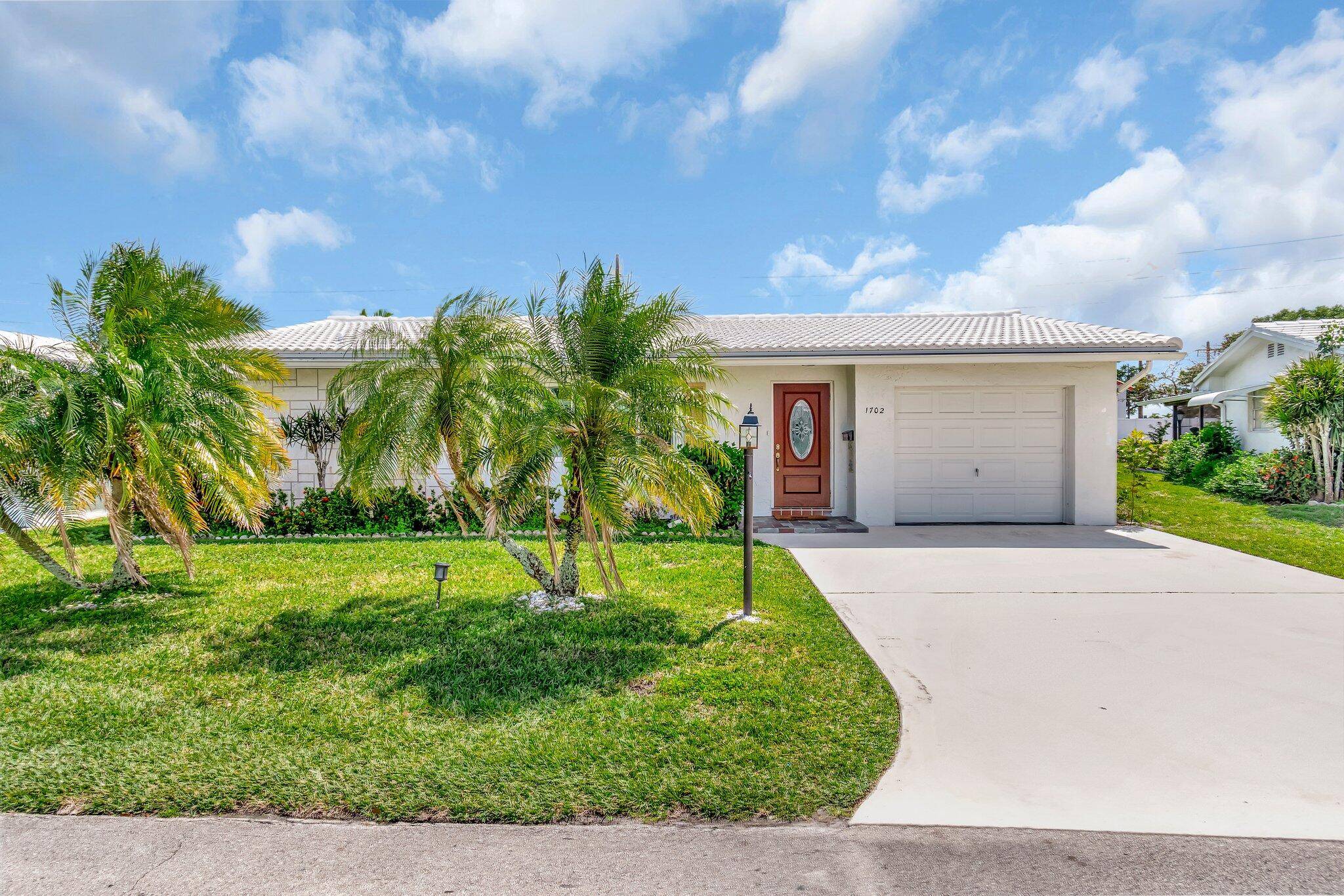 Boynton Beach, FL 33426,1702 SW 14th AVE