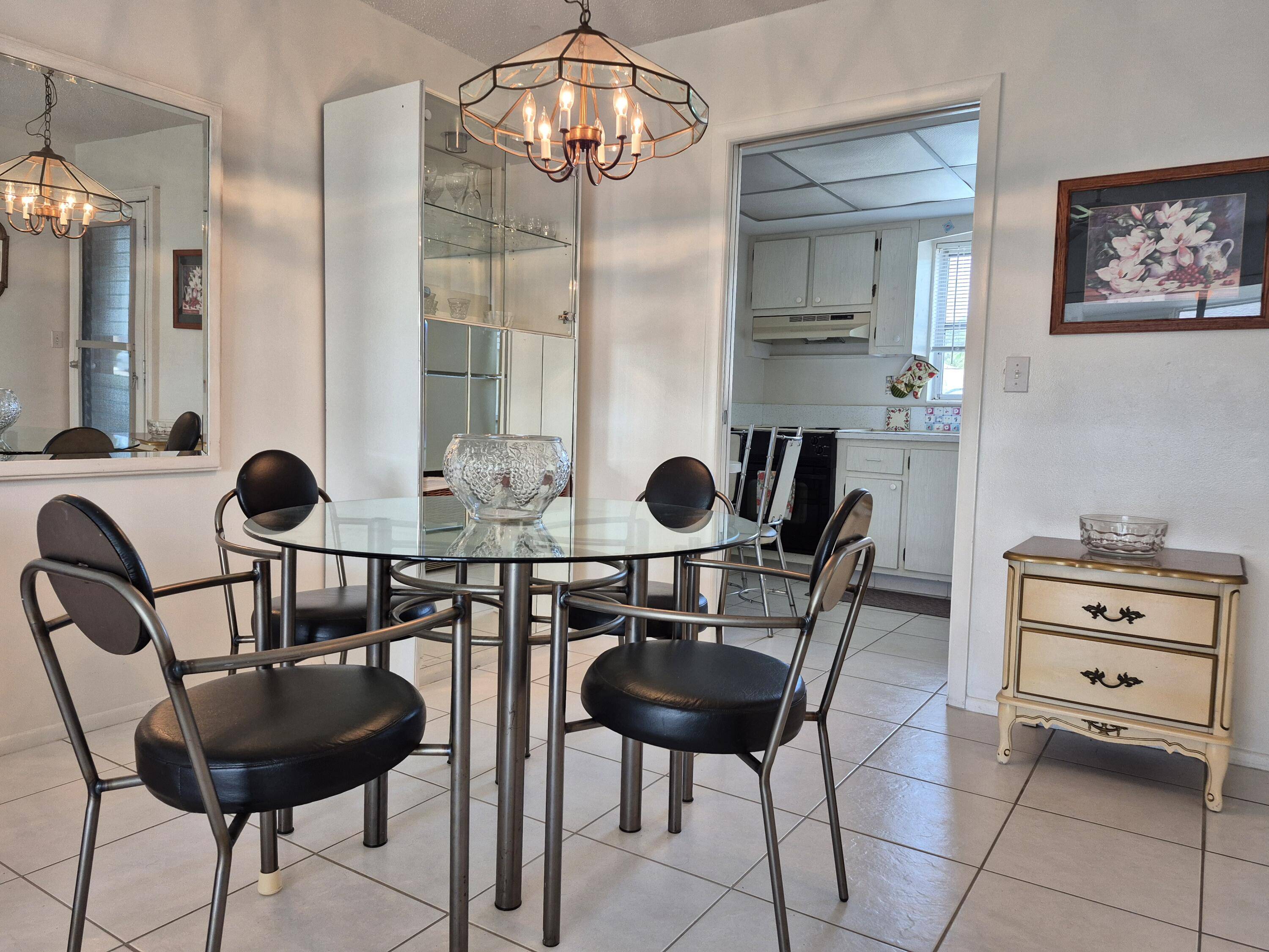 West Palm Beach, FL 33415,2546 E Dudley DR F