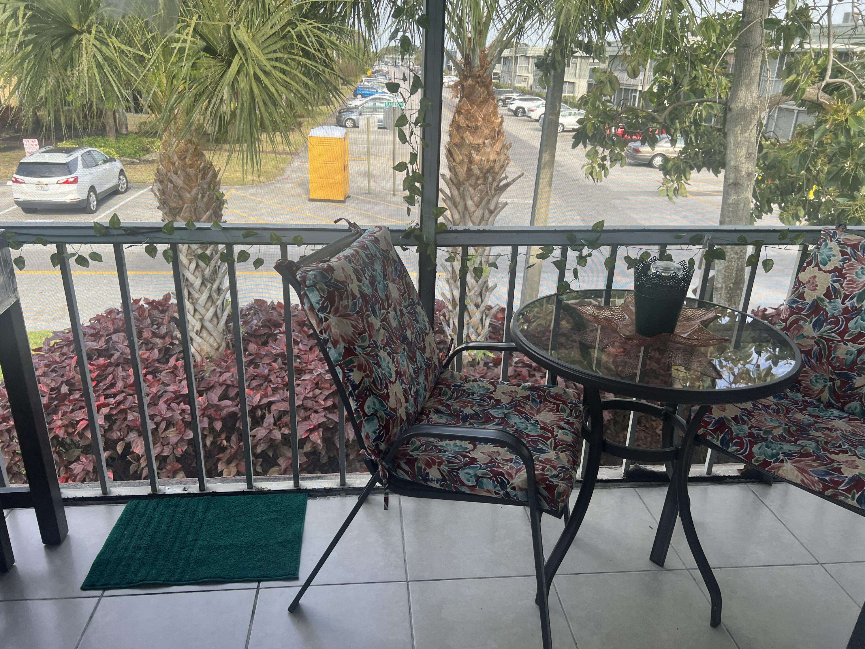 Delray Beach, FL 33484,81 Flanders B B